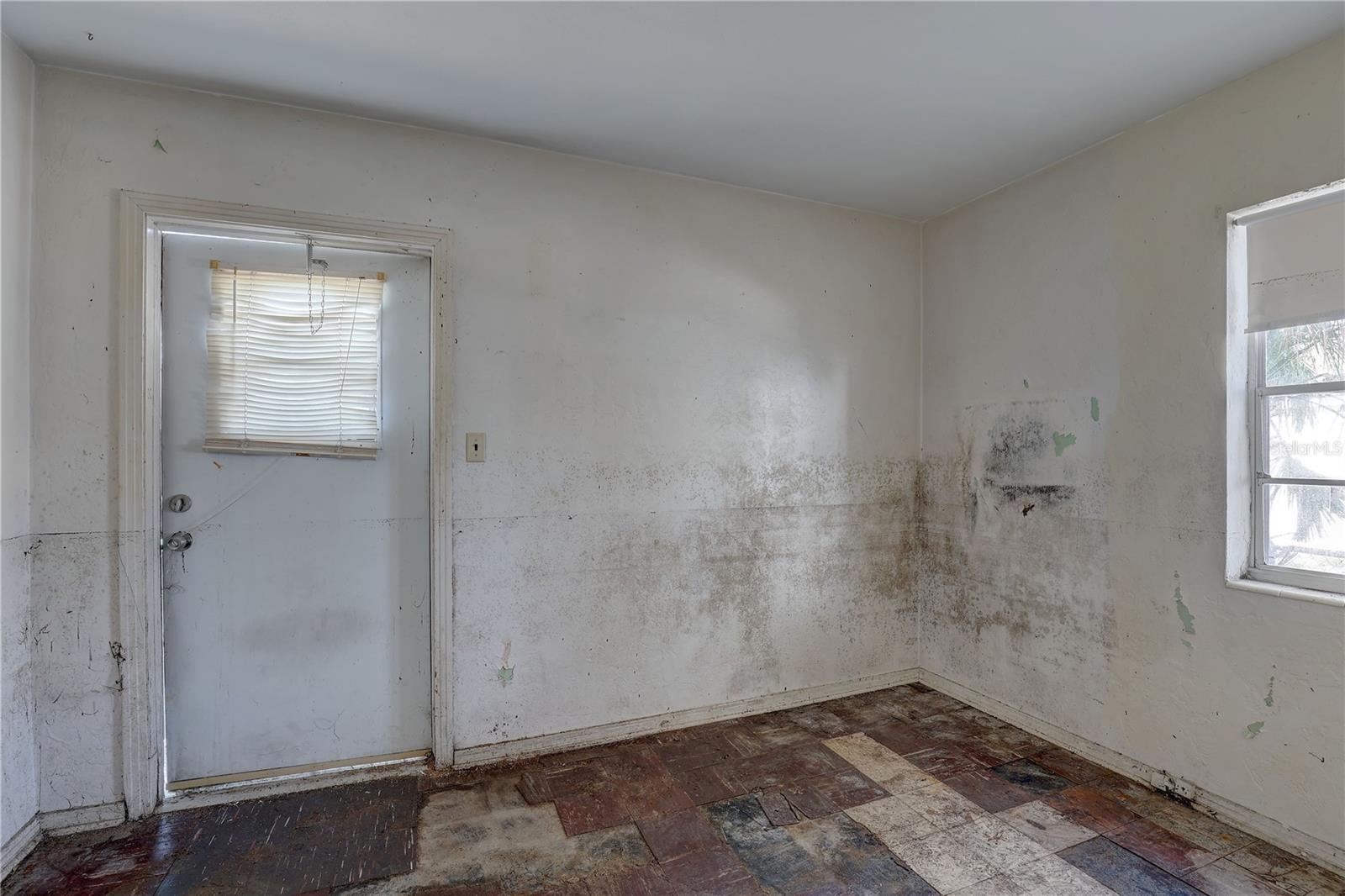 440 S BAYSHORE DR, MADEIRA BEACH, FL, 33708