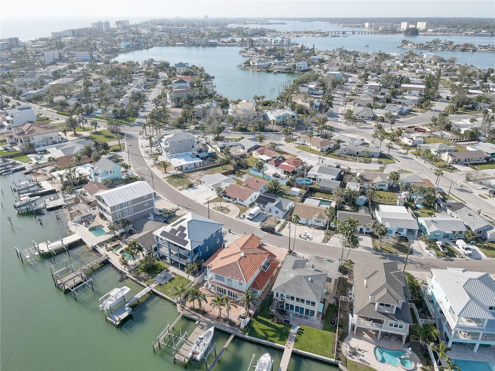 440 S BAYSHORE DR, MADEIRA BEACH, FL, 33708