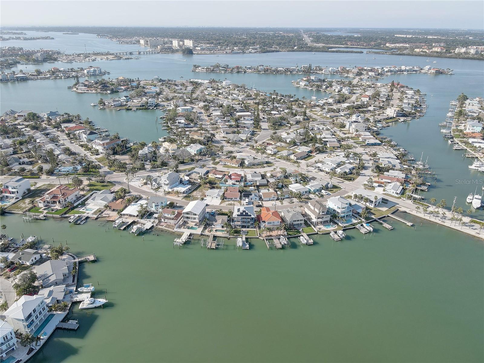 440 S BAYSHORE DR, MADEIRA BEACH, FL, 33708