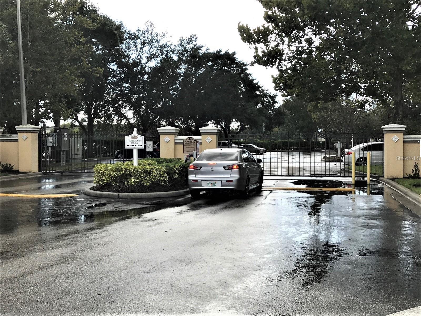 5613 LEGACY CRESCENT PL #302, RIVERVIEW, FL, 33578