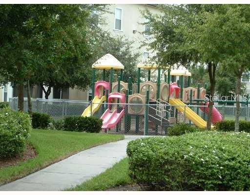 5613 LEGACY CRESCENT PL #302, RIVERVIEW, FL, 33578