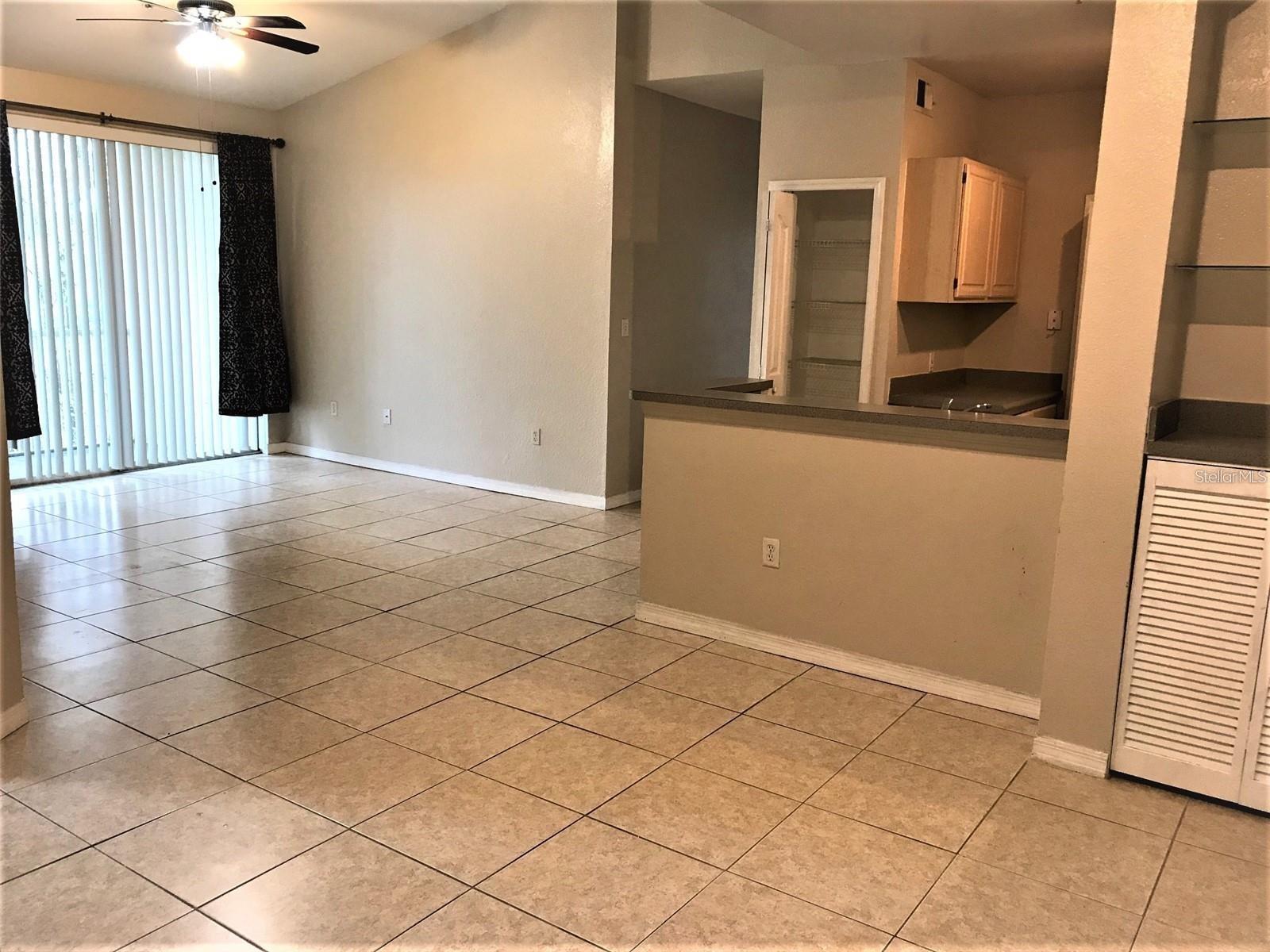 5613 LEGACY CRESCENT PL #302, RIVERVIEW, FL, 33578