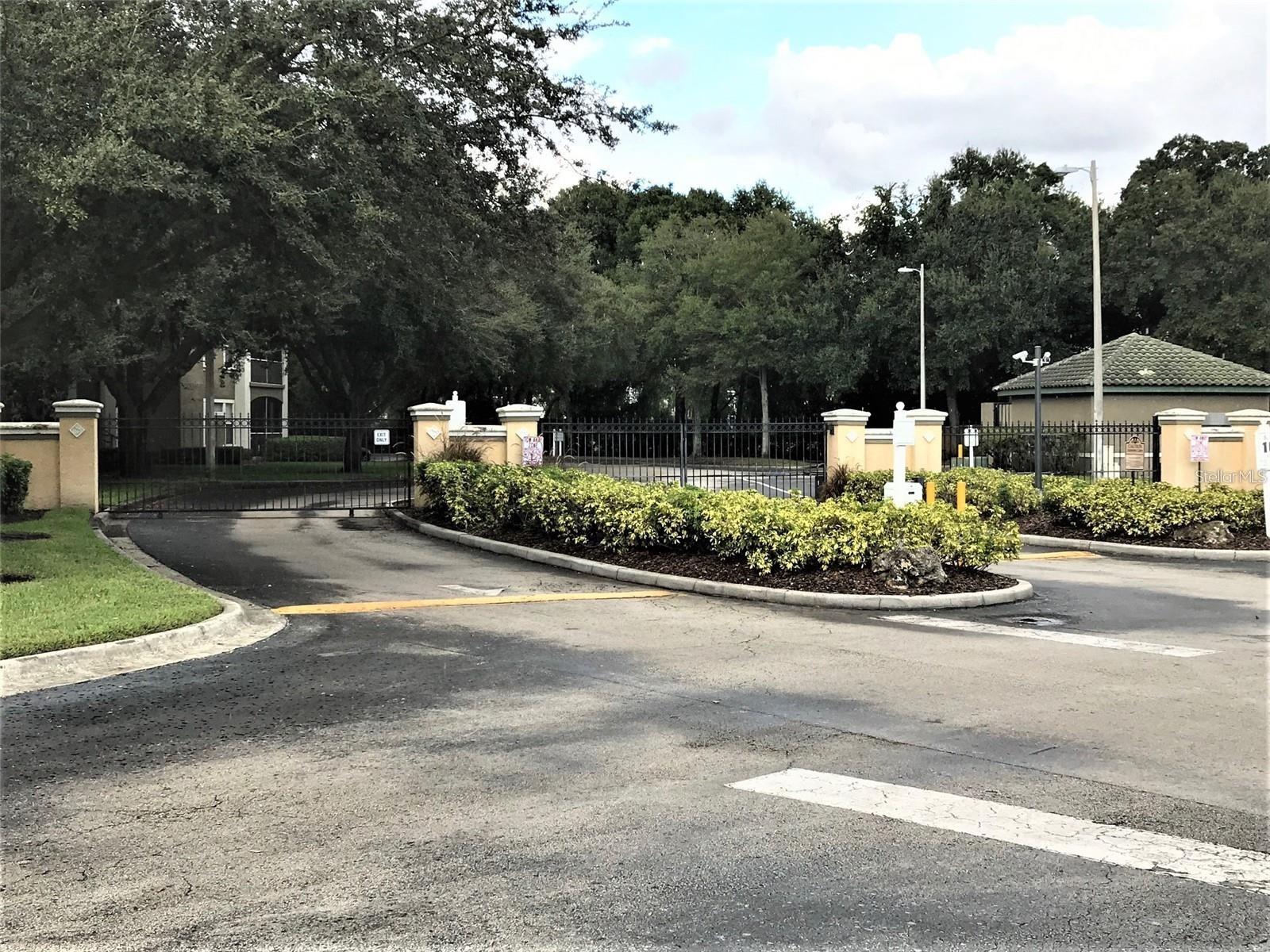 5613 LEGACY CRESCENT PL #302, RIVERVIEW, FL, 33578