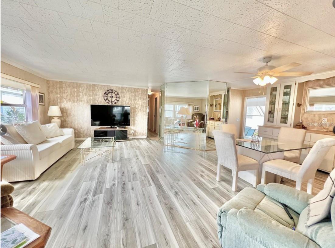1100 BELCHER RD S #352, LARGO, FL, 33771