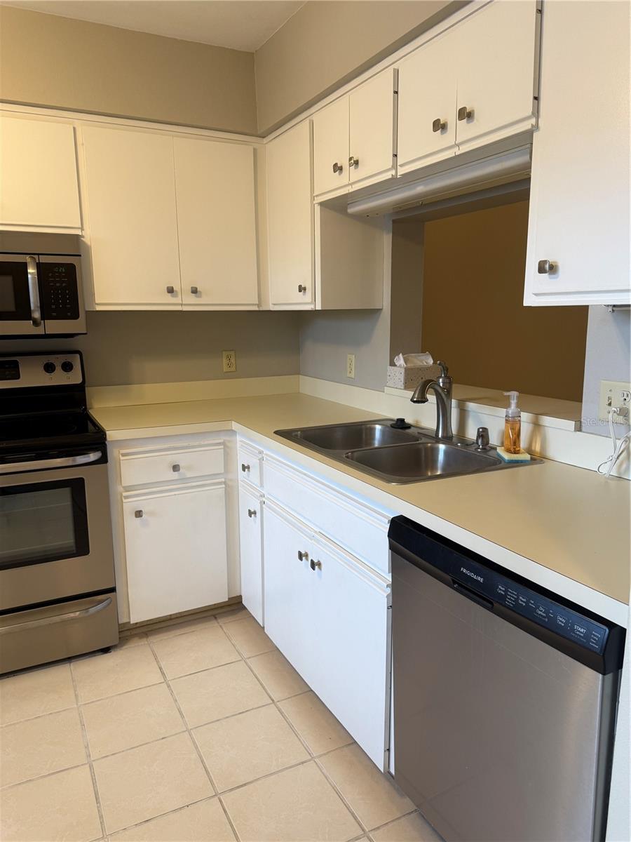 2400 WINDING CREEK BLVD #18B-203, CLEARWATER, FL, 33761