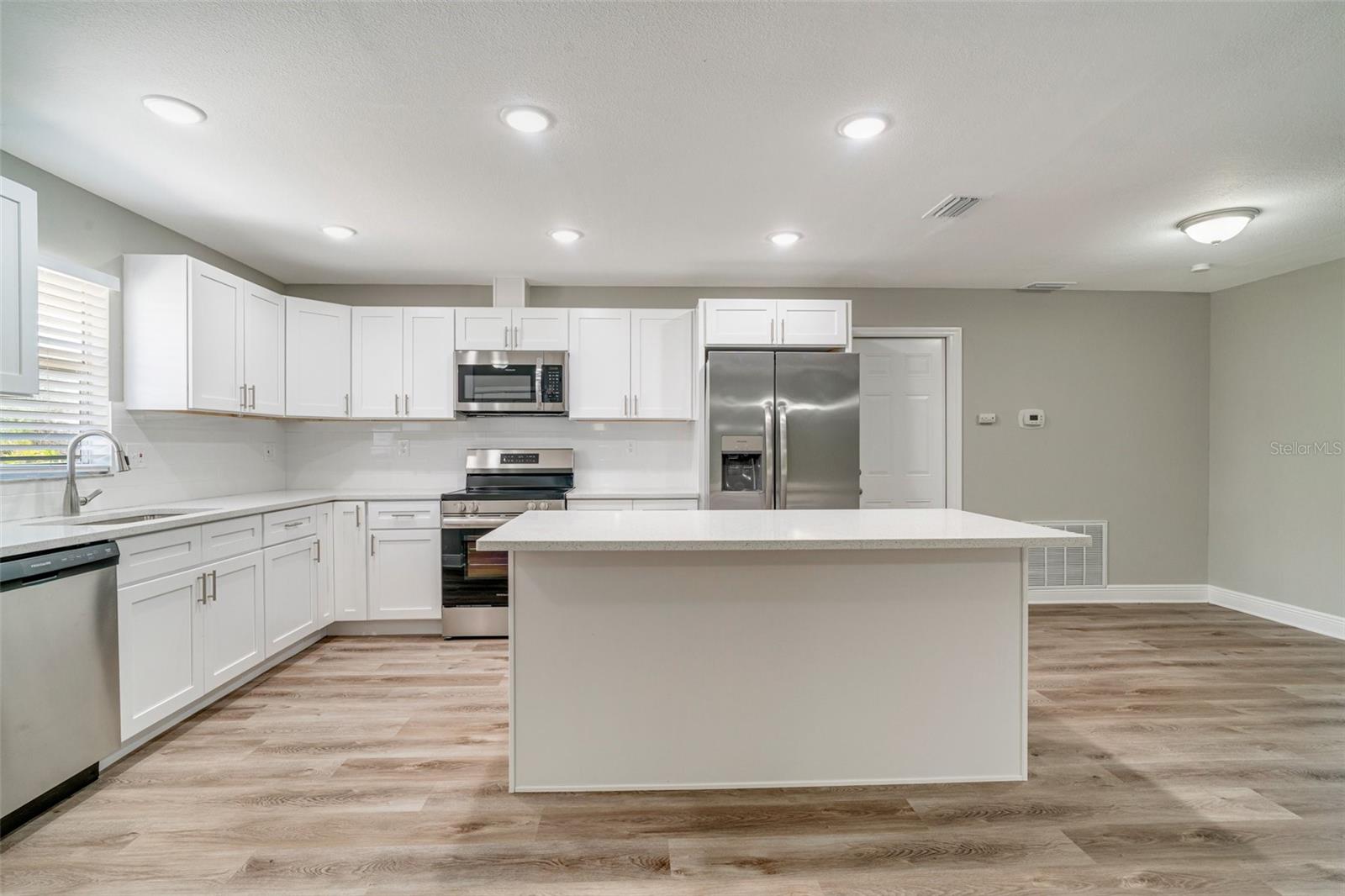 8308 PELICAN RD, ENGLEWOOD, FL, 34224