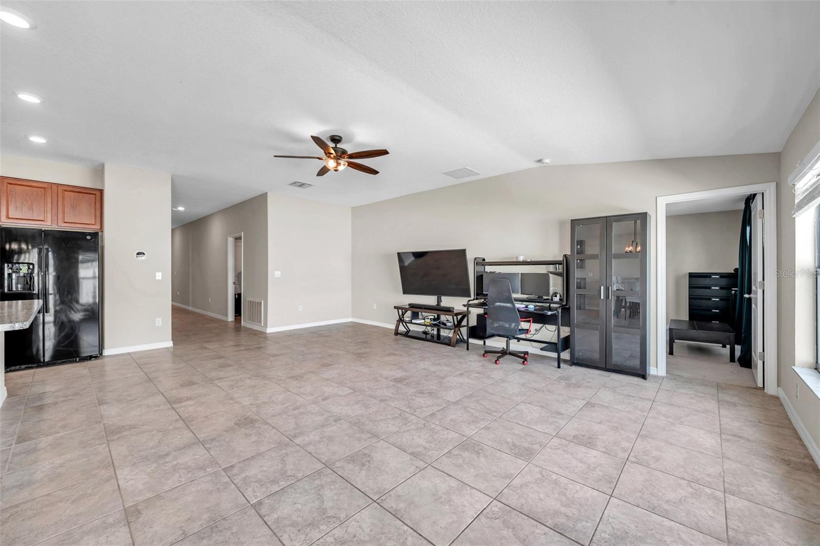 4201 GLOBE THISTLE DR, TAMPA, FL, 33619