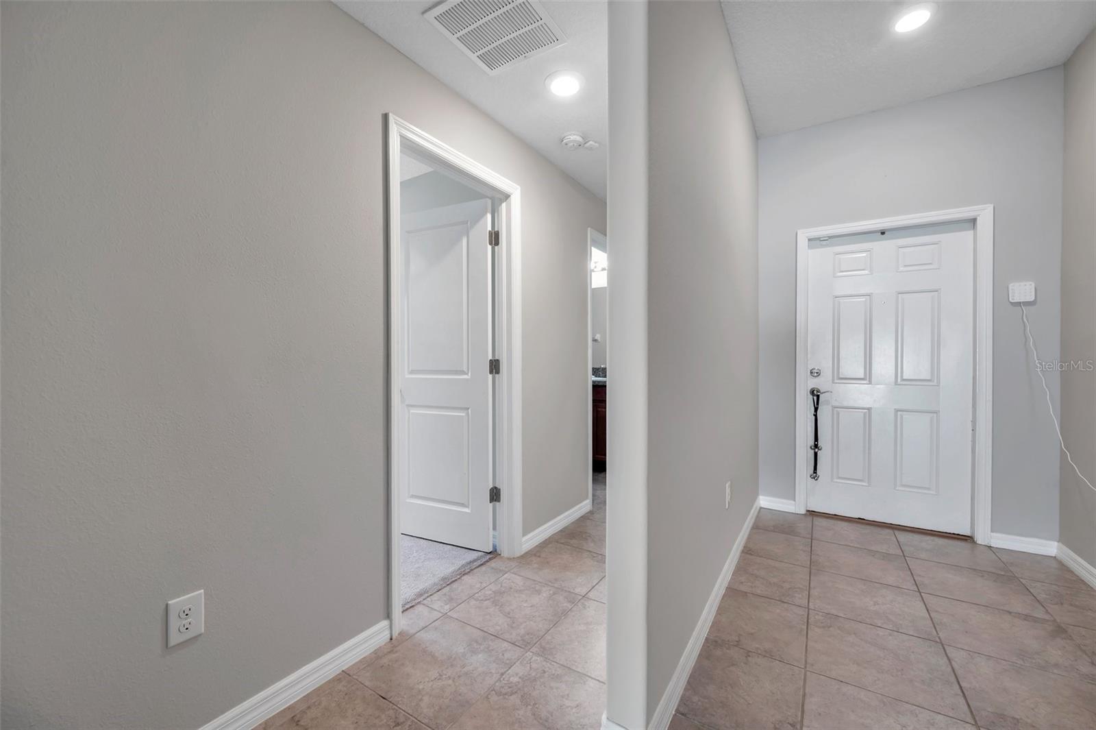 4201 GLOBE THISTLE DR, TAMPA, FL, 33619