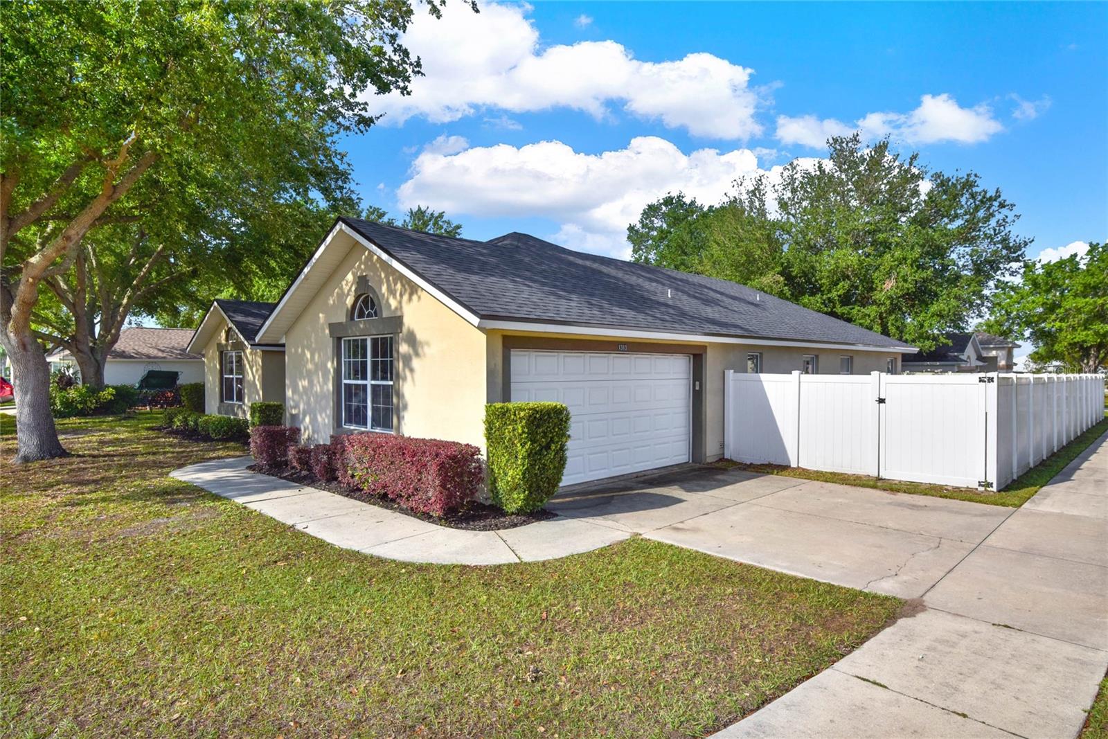 1313 LAKE IDAMERE BLVD, TAVARES, FL, 32778