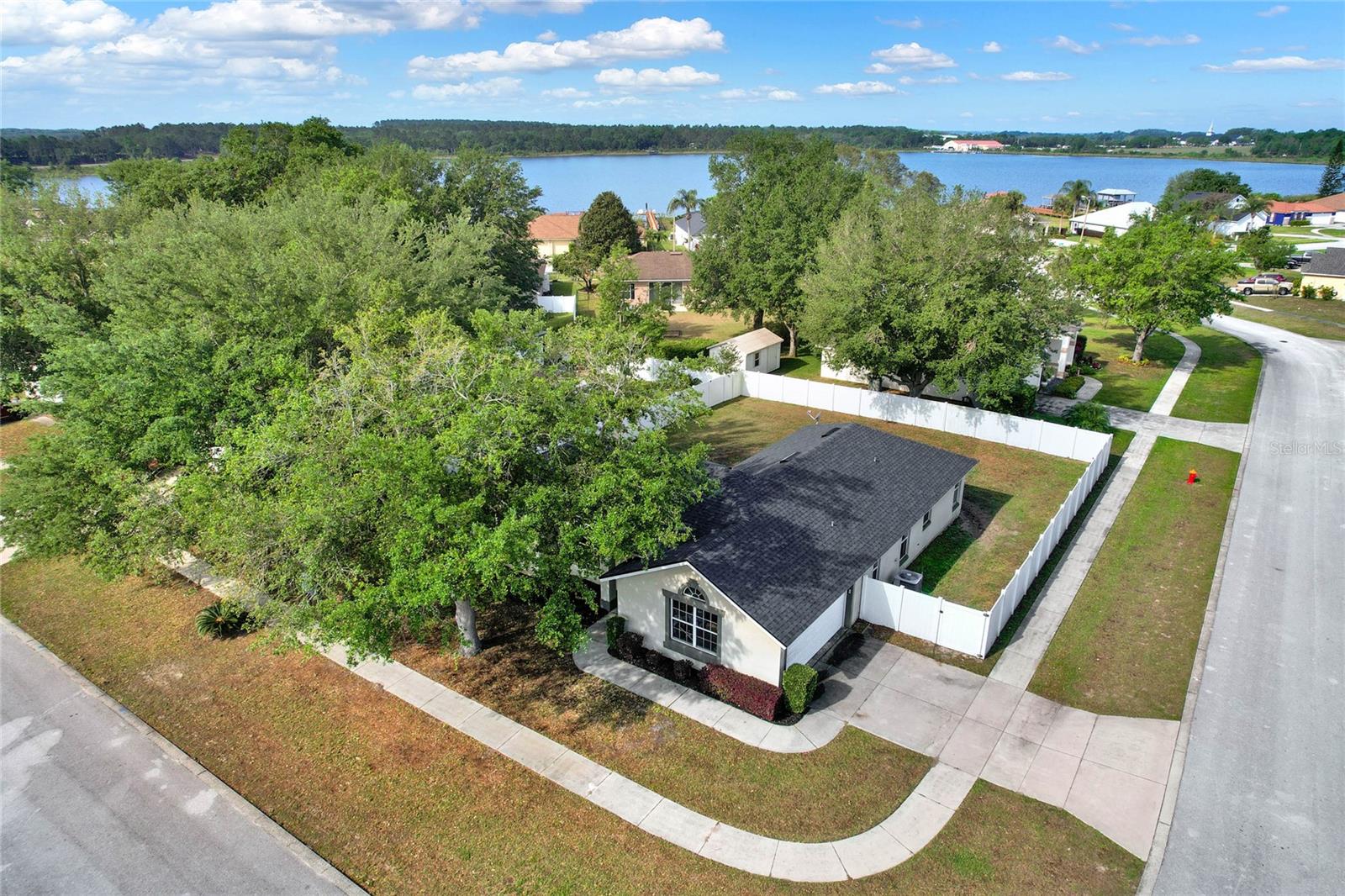 1313 LAKE IDAMERE BLVD, TAVARES, FL, 32778