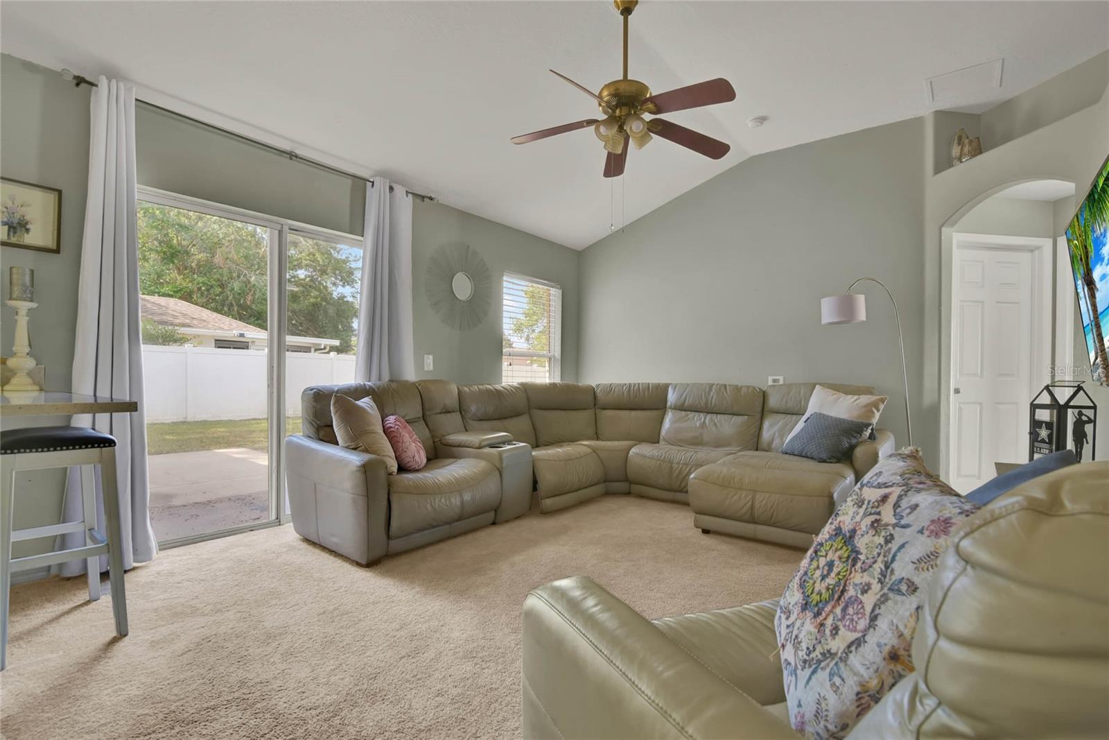 1313 LAKE IDAMERE BLVD, TAVARES, FL, 32778