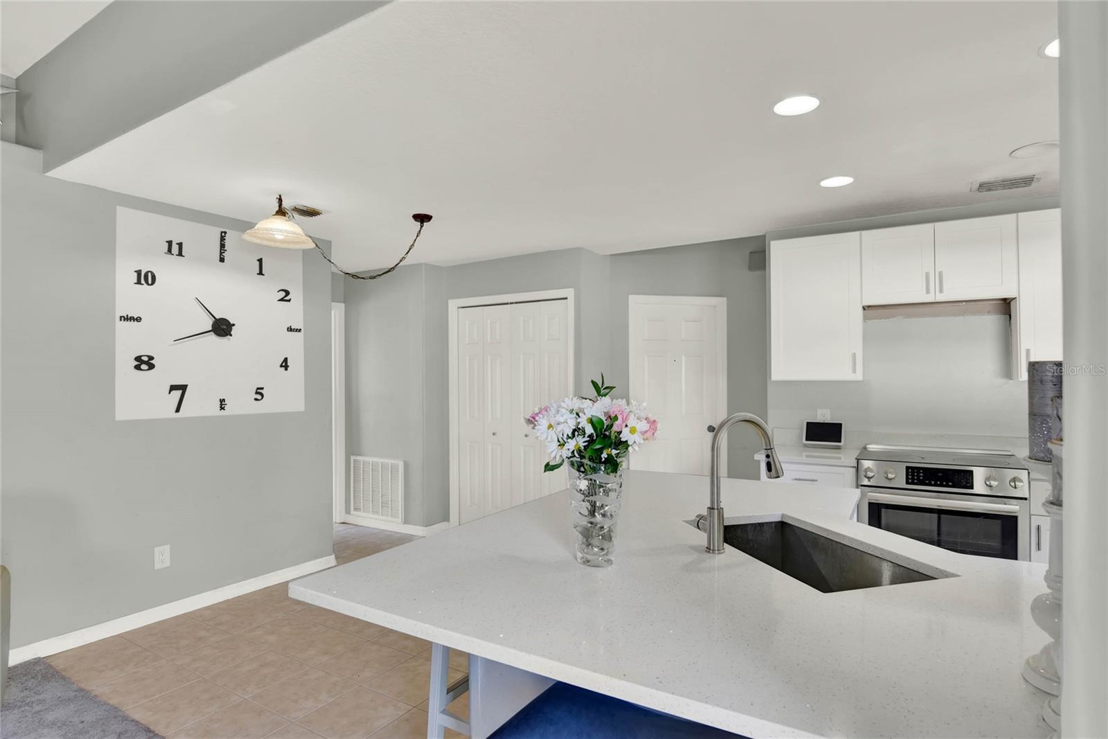 1313 LAKE IDAMERE BLVD, TAVARES, FL, 32778