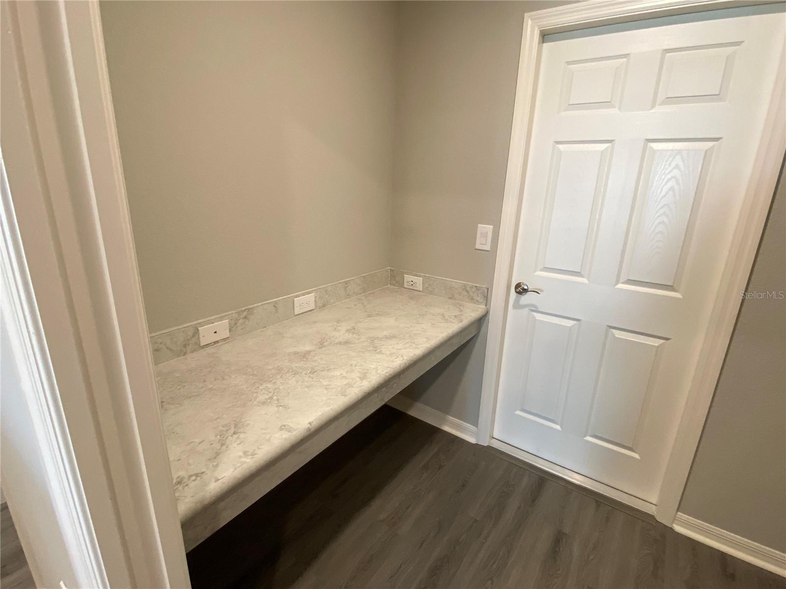 1304 MOUNTAIN FLOWER LN, DAVENPORT, FL, 33837