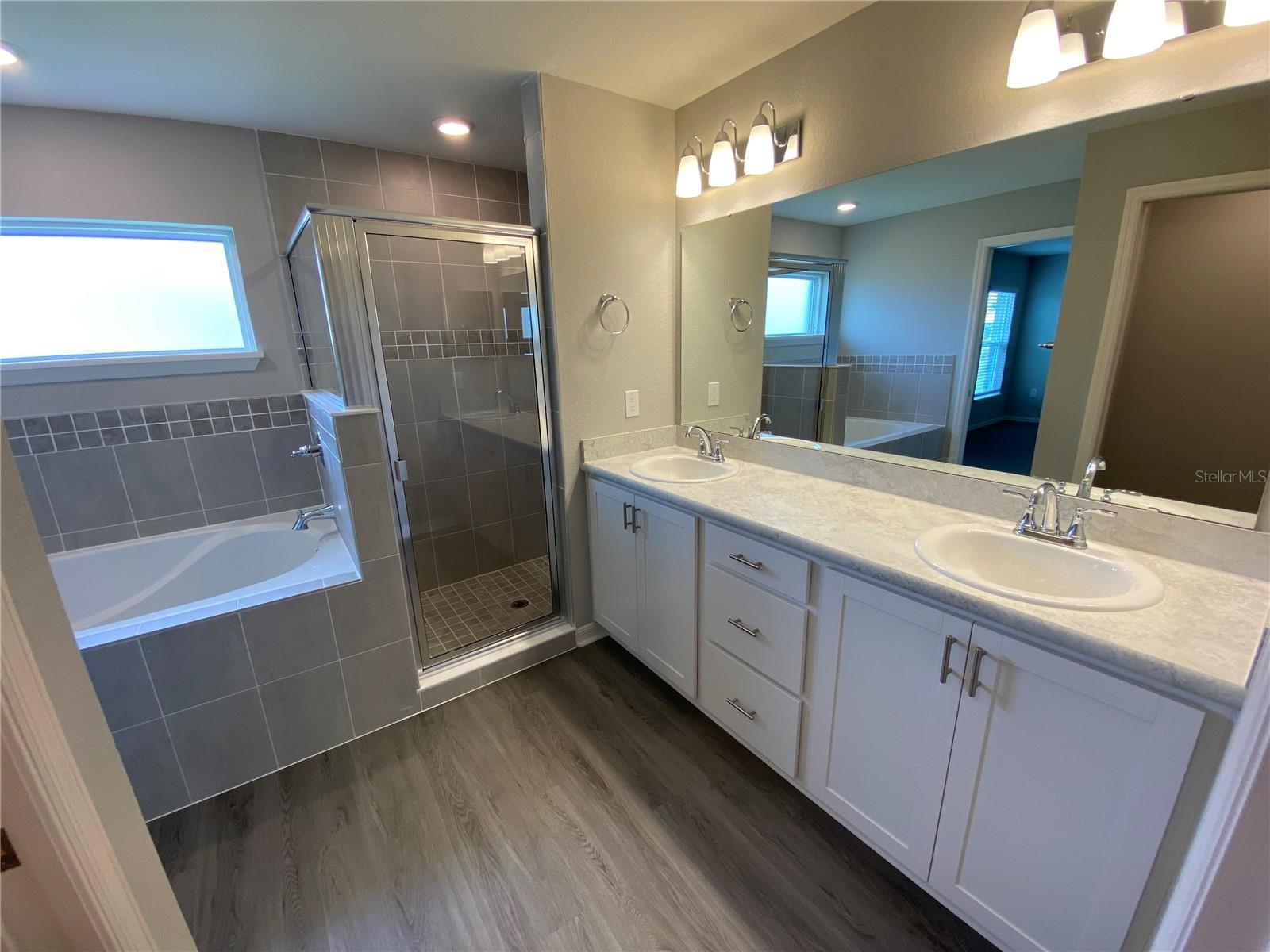 1304 MOUNTAIN FLOWER LN, DAVENPORT, FL, 33837