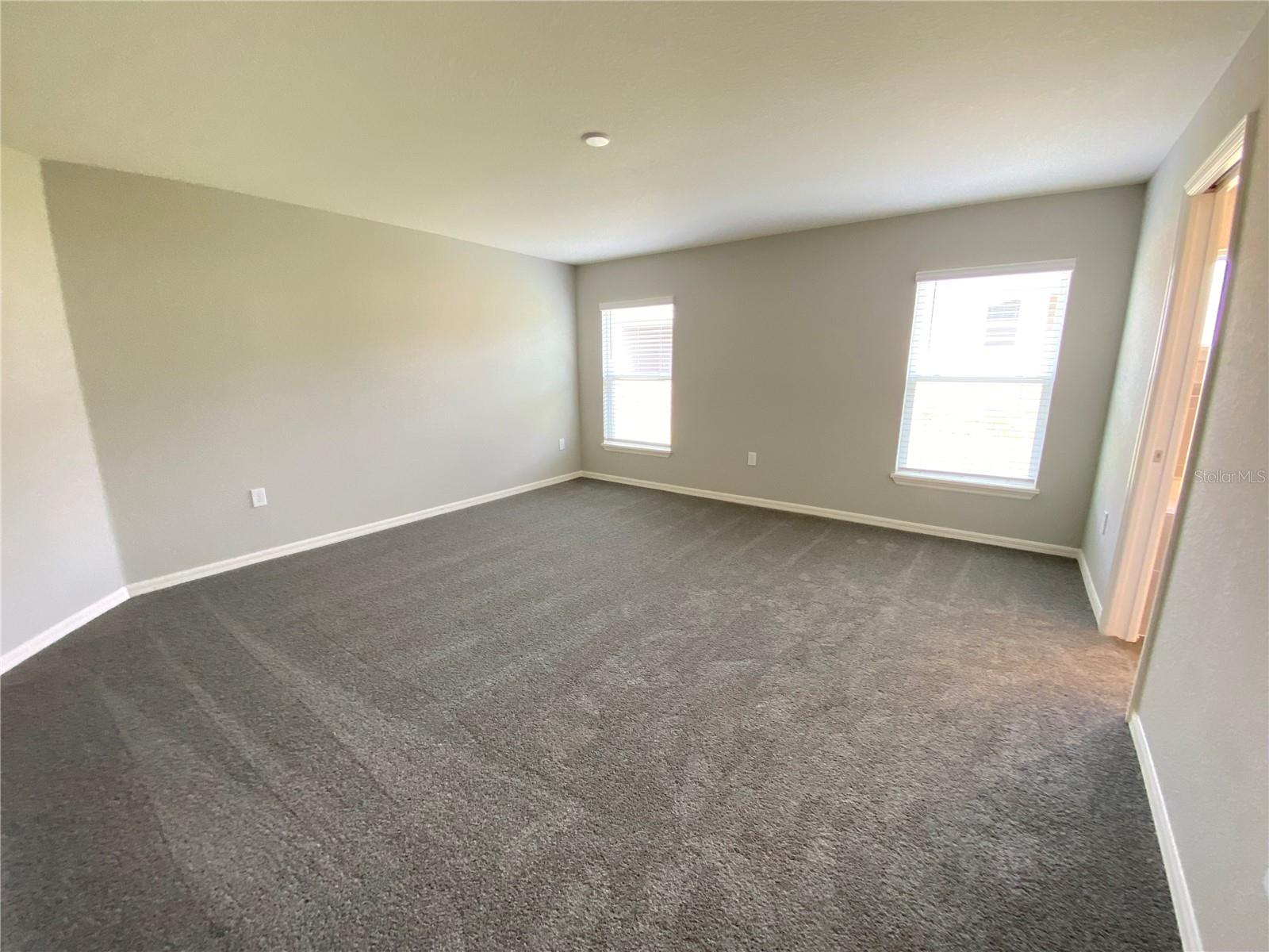 1304 MOUNTAIN FLOWER LN, DAVENPORT, FL, 33837