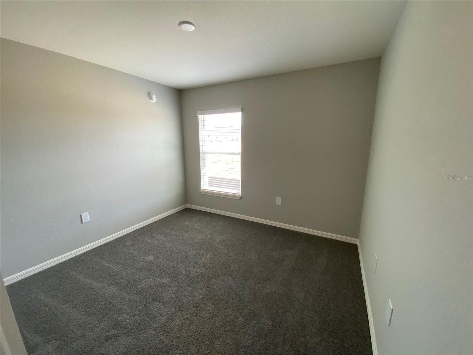 1304 MOUNTAIN FLOWER LN, DAVENPORT, FL, 33837