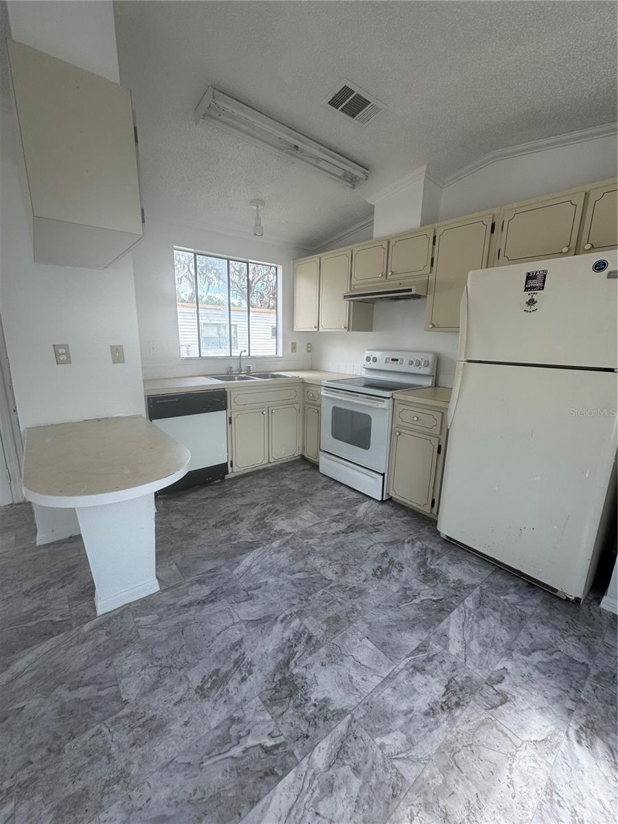 5016 COUNTY ROAD 157, WILDWOOD, FL, 34785