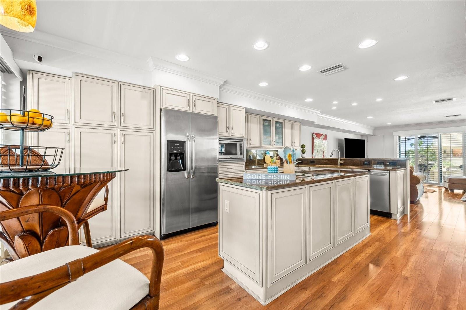 548 BEACH RD #540A, SARASOTA, FL, 34242
