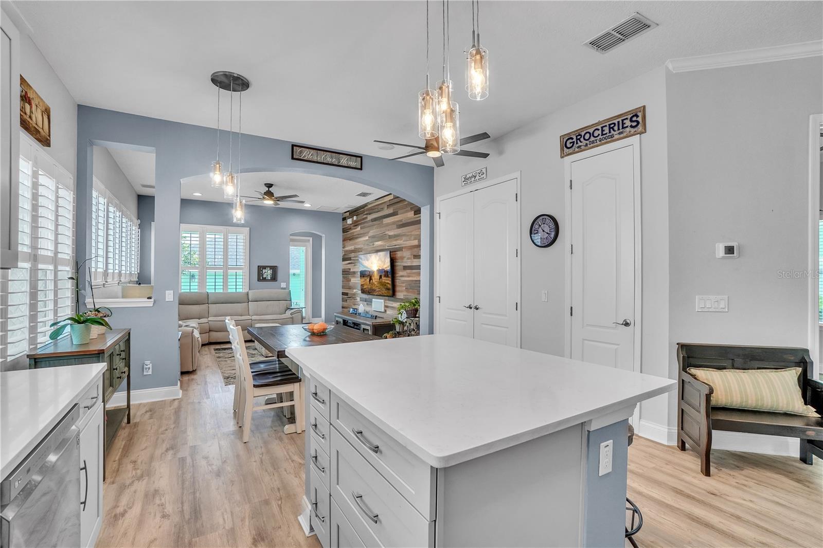 8340 LAUREATE BLVD, ORLANDO, FL, 32827