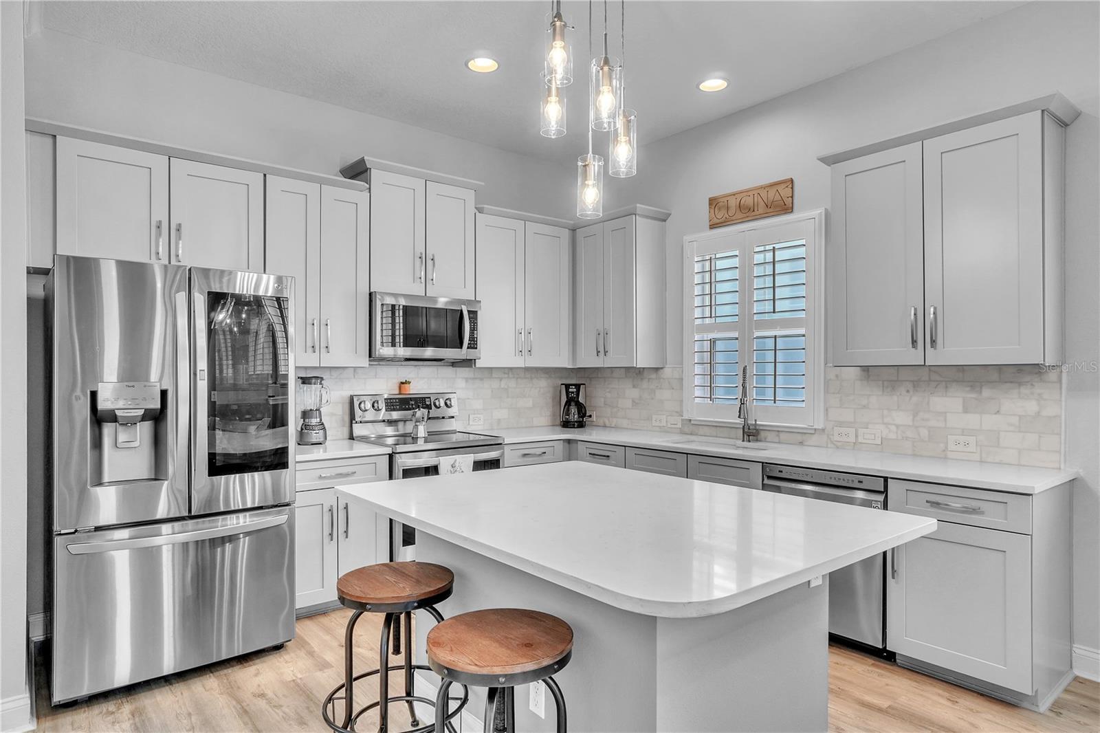 8340 LAUREATE BLVD, ORLANDO, FL, 32827