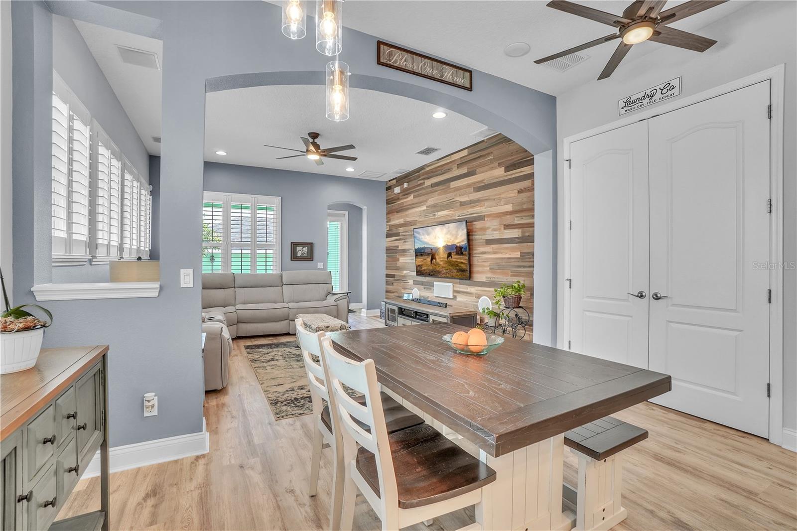 8340 LAUREATE BLVD, ORLANDO, FL, 32827