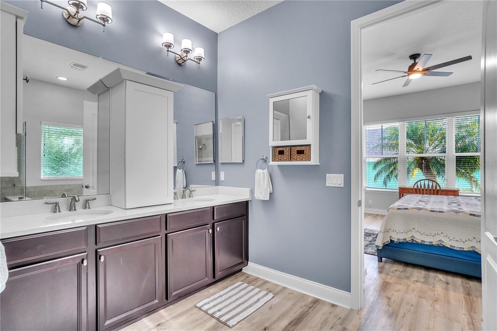 8340 LAUREATE BLVD, ORLANDO, FL, 32827