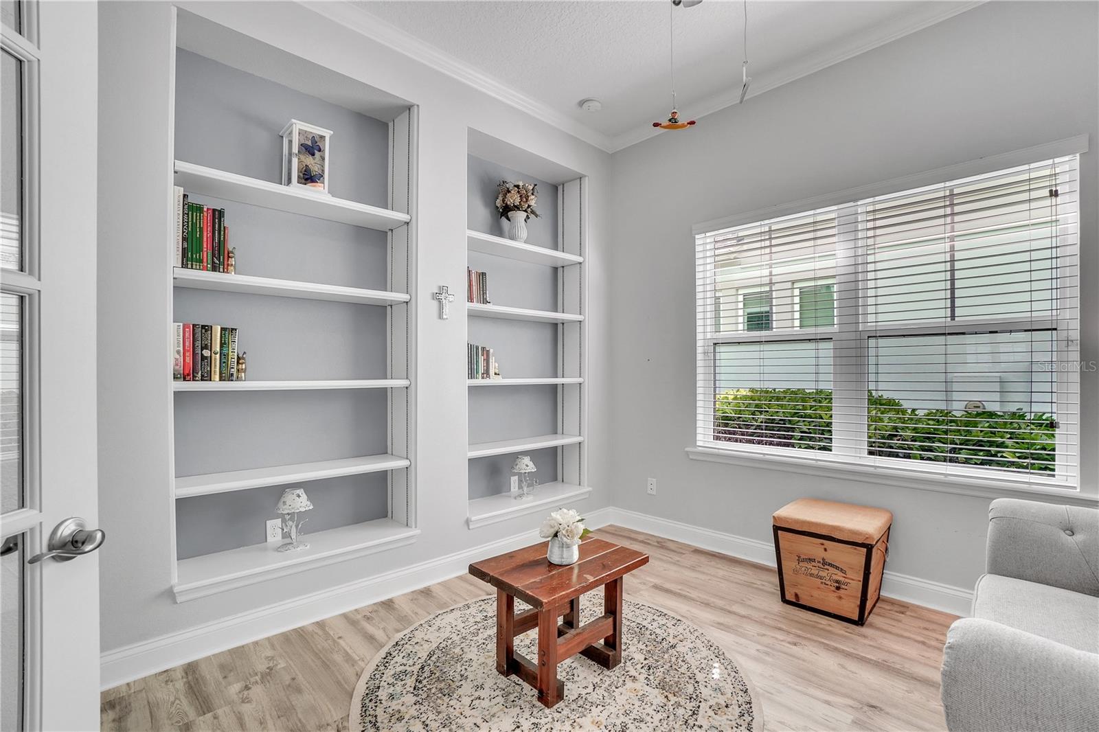 8340 LAUREATE BLVD, ORLANDO, FL, 32827