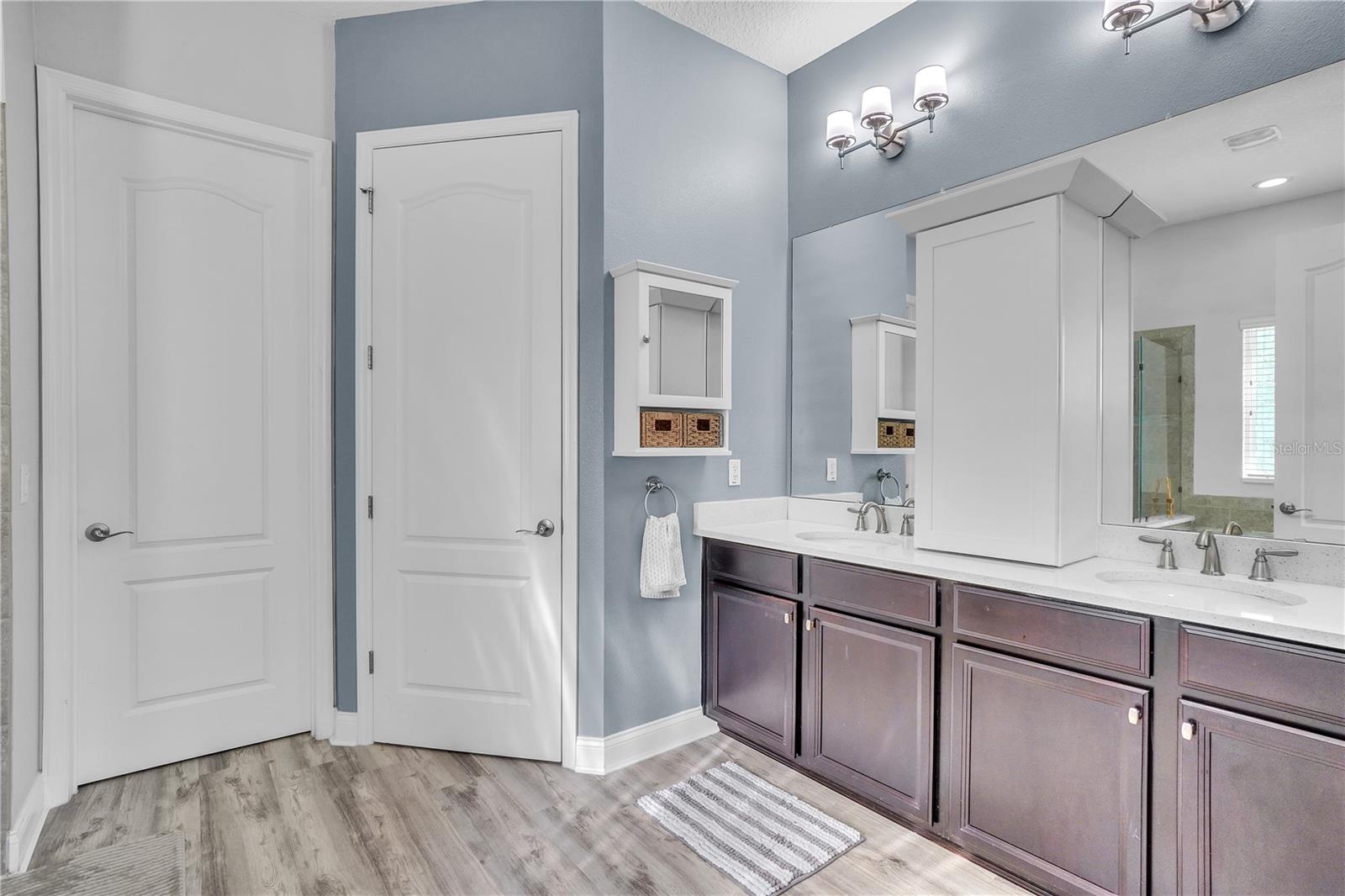 8340 LAUREATE BLVD, ORLANDO, FL, 32827