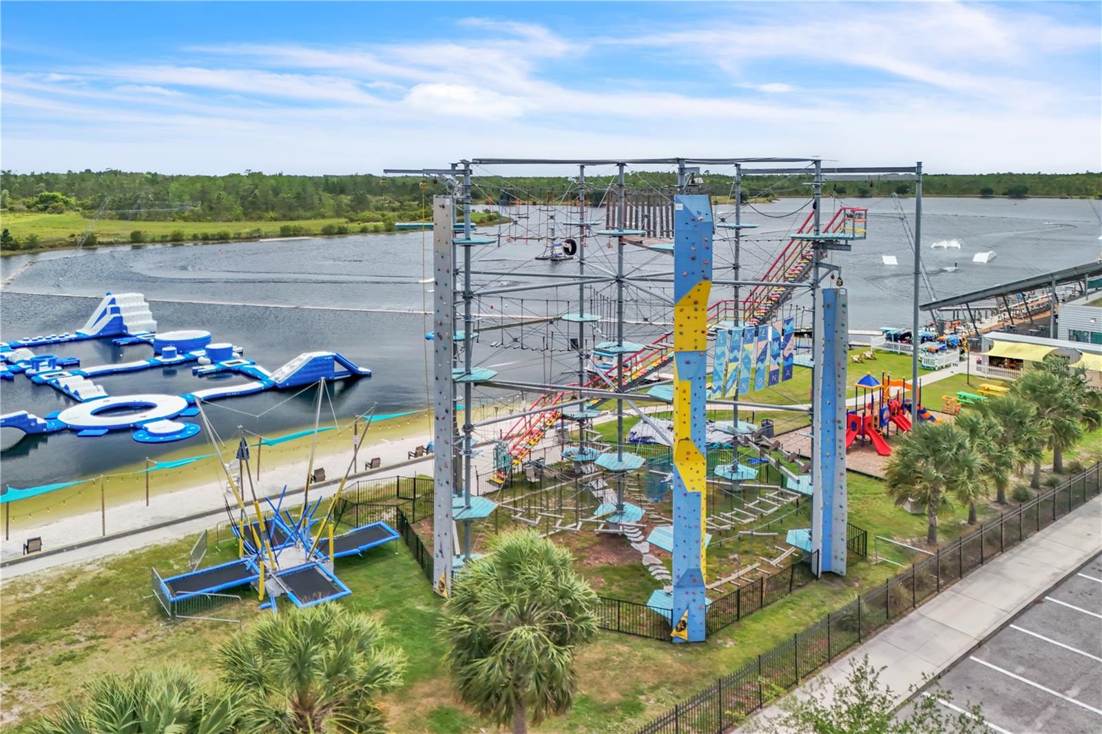 8340 LAUREATE BLVD, ORLANDO, FL, 32827
