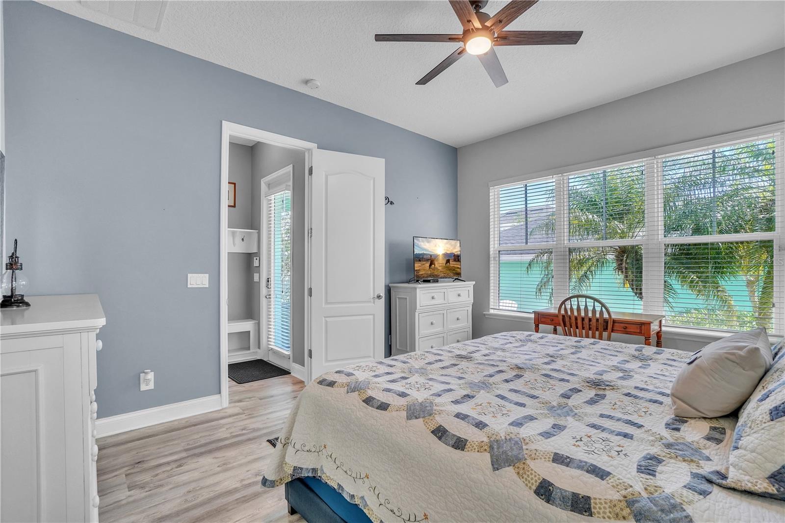8340 LAUREATE BLVD, ORLANDO, FL, 32827