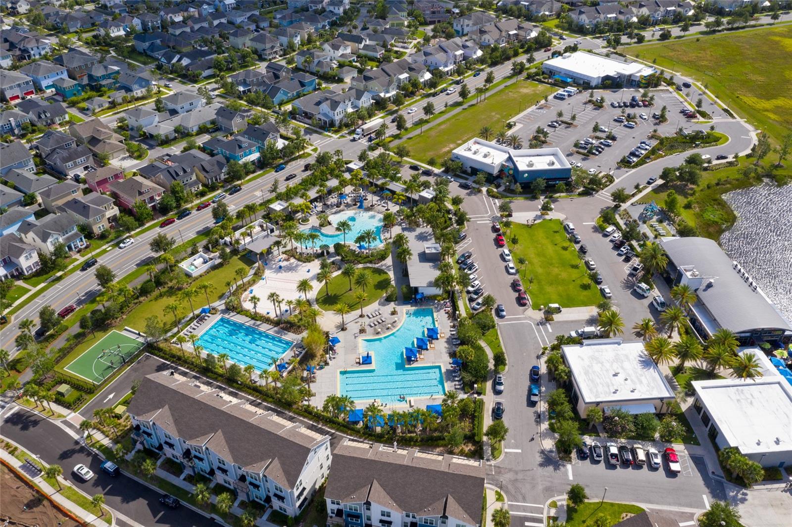8340 LAUREATE BLVD, ORLANDO, FL, 32827