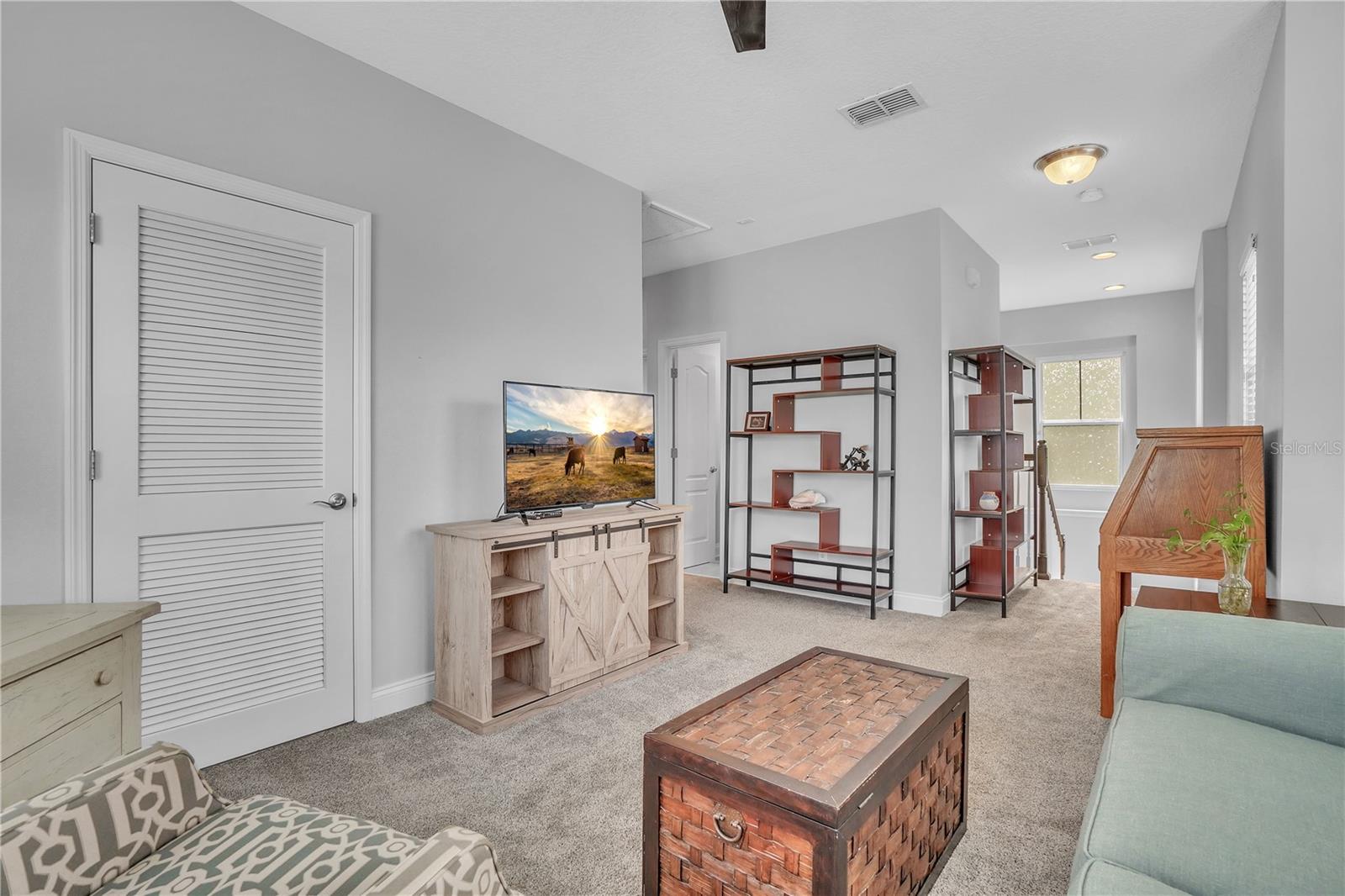 8340 LAUREATE BLVD, ORLANDO, FL, 32827