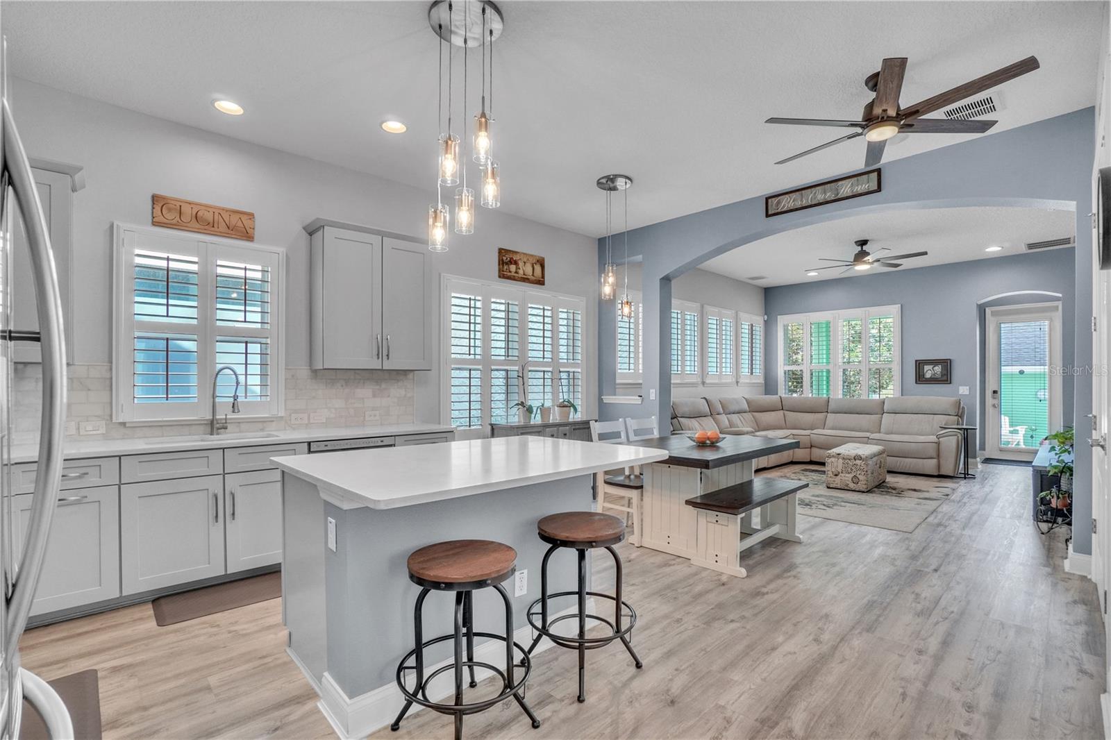 8340 LAUREATE BLVD, ORLANDO, FL, 32827