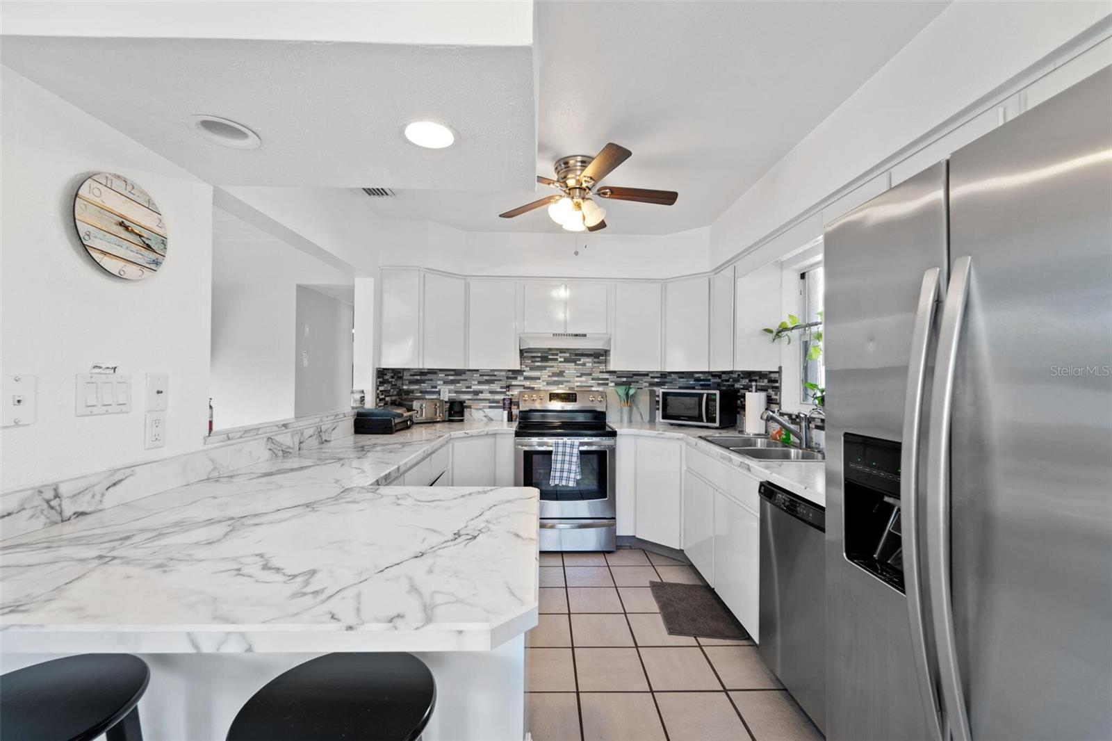 2861 PINELLAS POINT DR S, ST PETERSBURG, FL, 33712