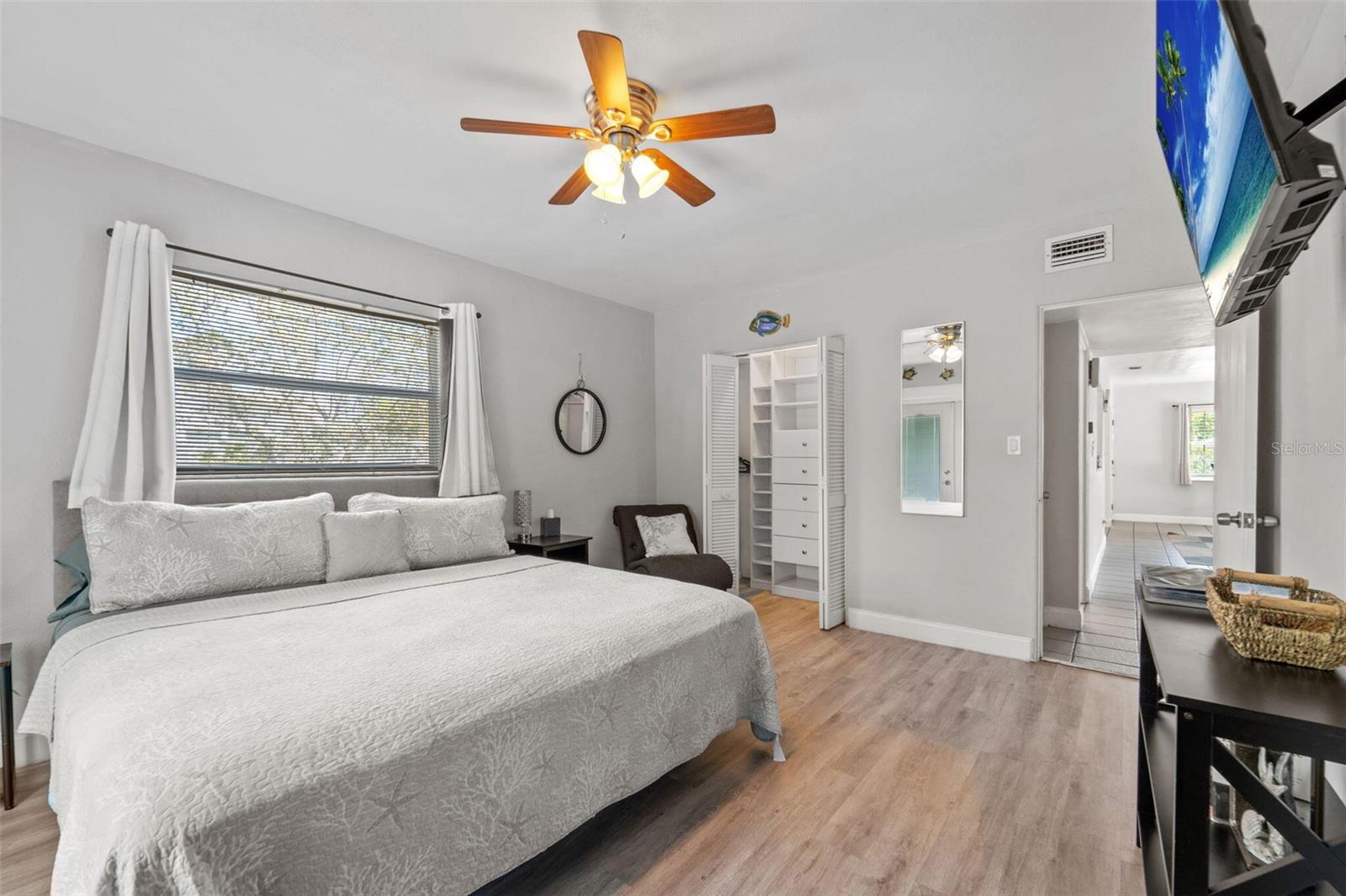 2861 PINELLAS POINT DR S, ST PETERSBURG, FL, 33712