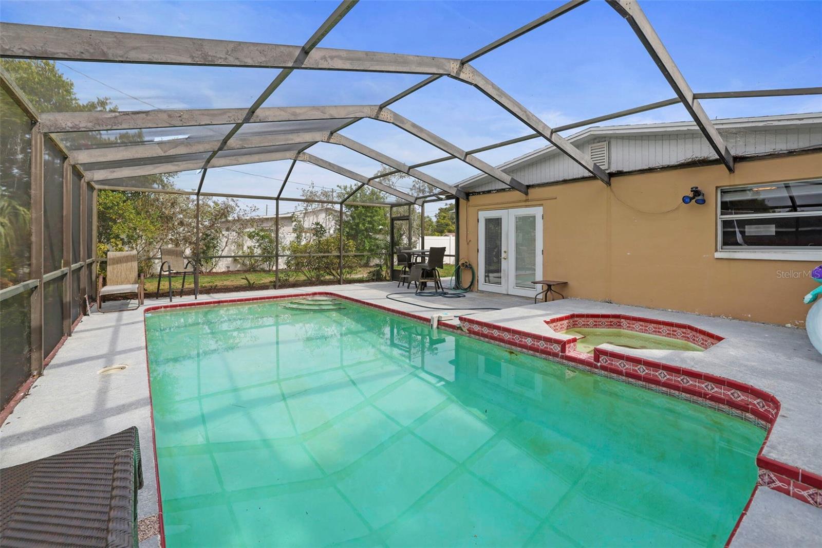 2861 PINELLAS POINT DR S, ST PETERSBURG, FL, 33712