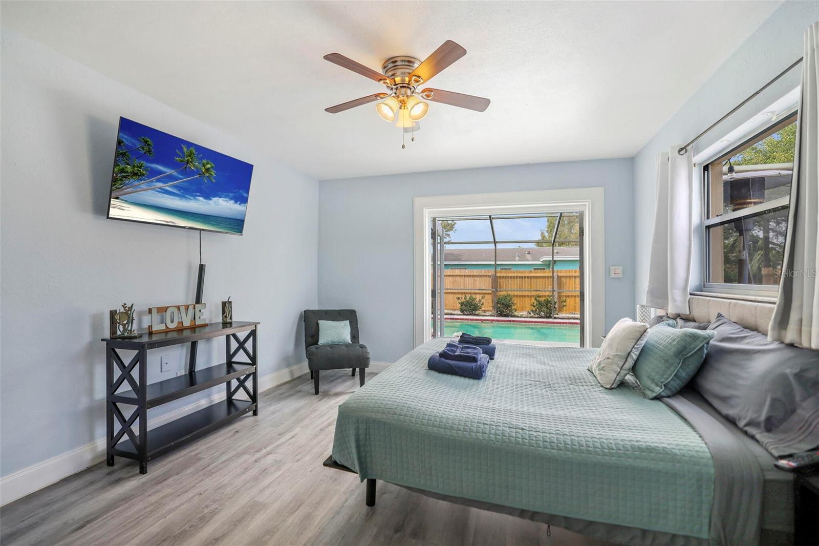 2861 PINELLAS POINT DR S, ST PETERSBURG, FL, 33712