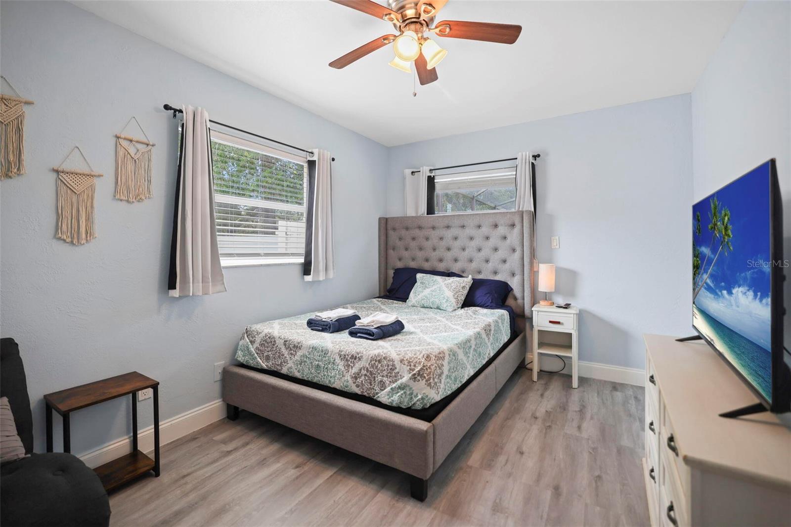 2861 PINELLAS POINT DR S, ST PETERSBURG, FL, 33712