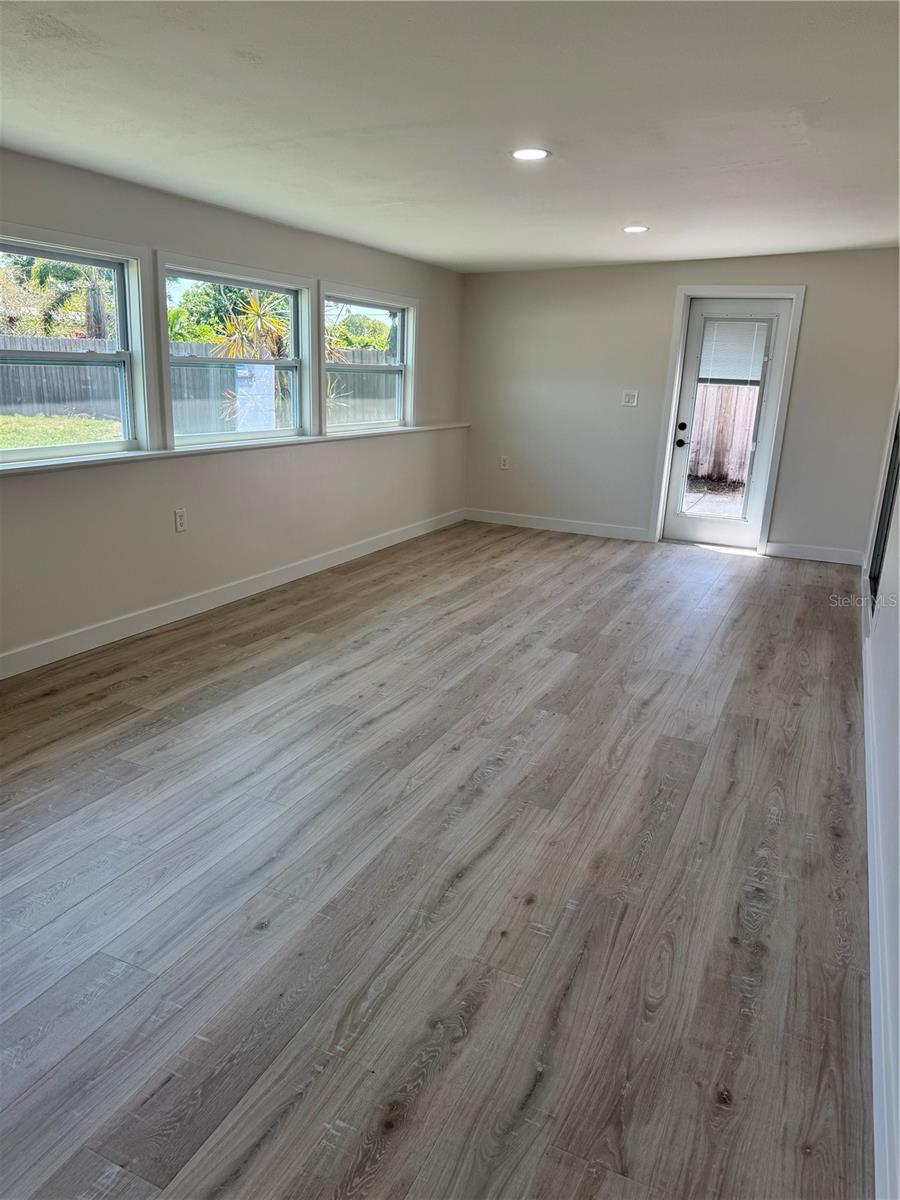 3822 15TH AVE N, ST PETERSBURG, FL, 33713