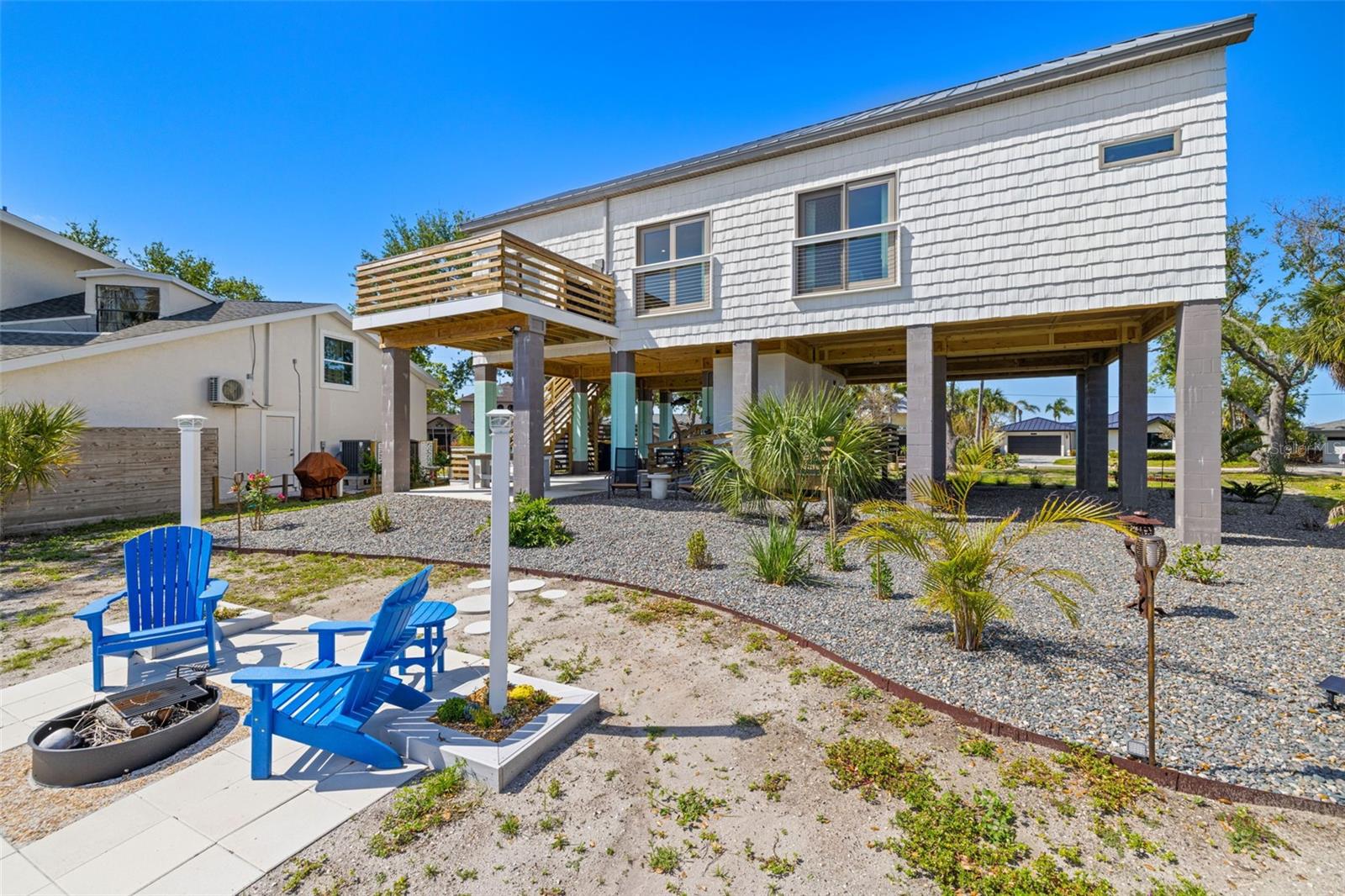 1827 VENETIAN POINT DR, CLEARWATER, FL, 33755