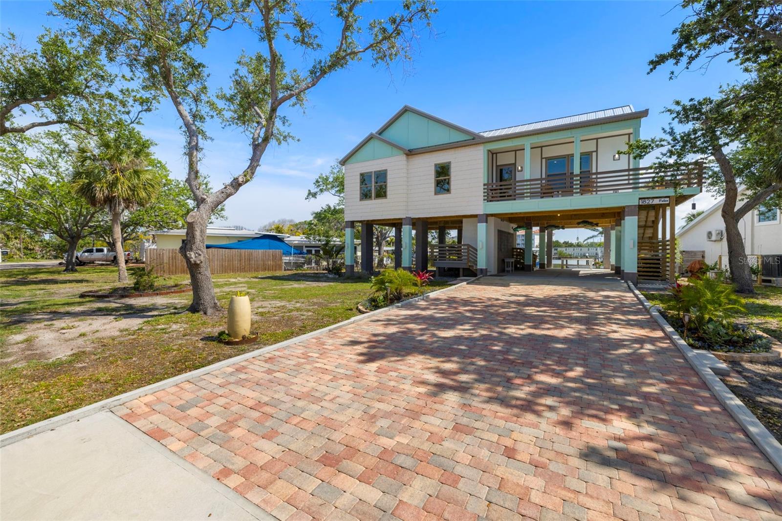 1827 VENETIAN POINT DR, CLEARWATER, FL, 33755