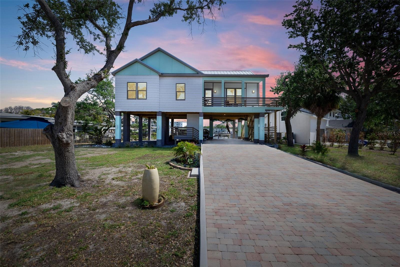 1827 VENETIAN POINT DR, CLEARWATER, FL, 33755