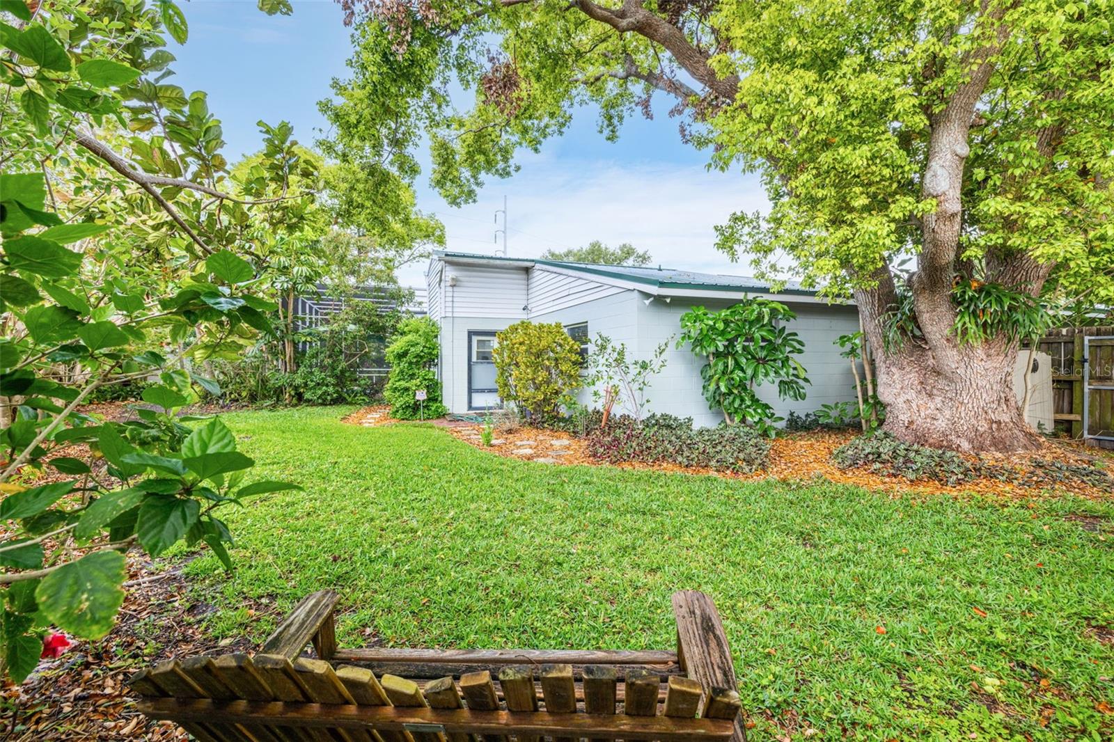 1572 84TH AVE N, ST PETERSBURG, FL, 33702