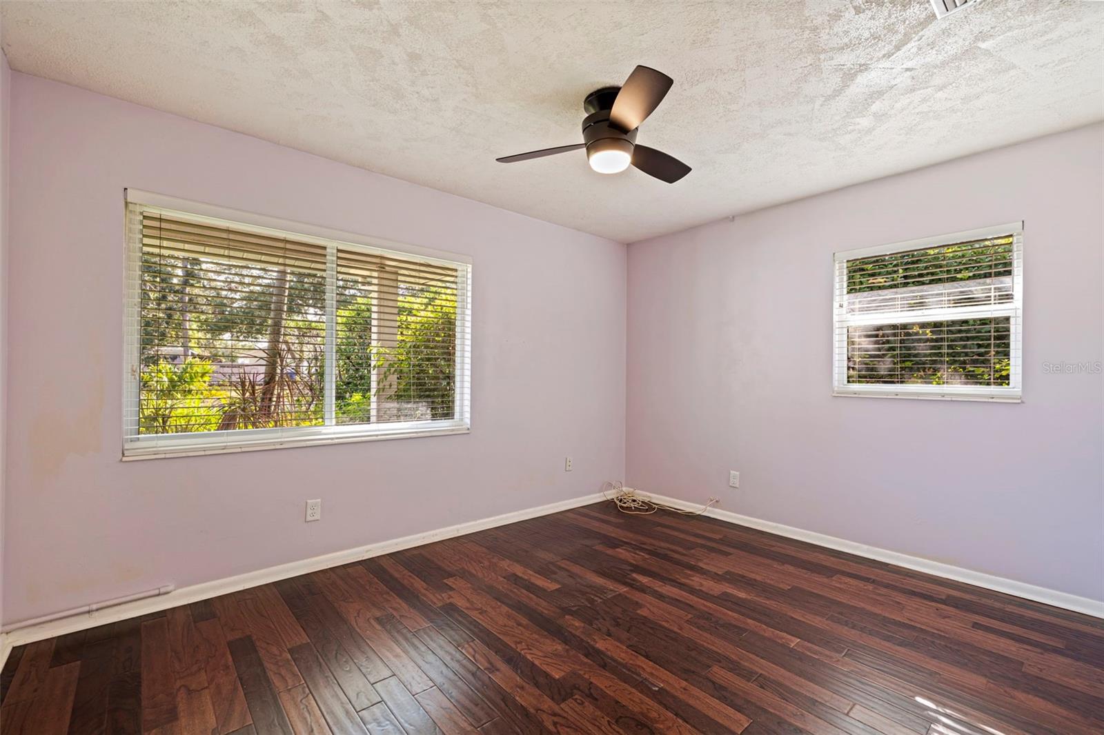 1572 84TH AVE N, ST PETERSBURG, FL, 33702