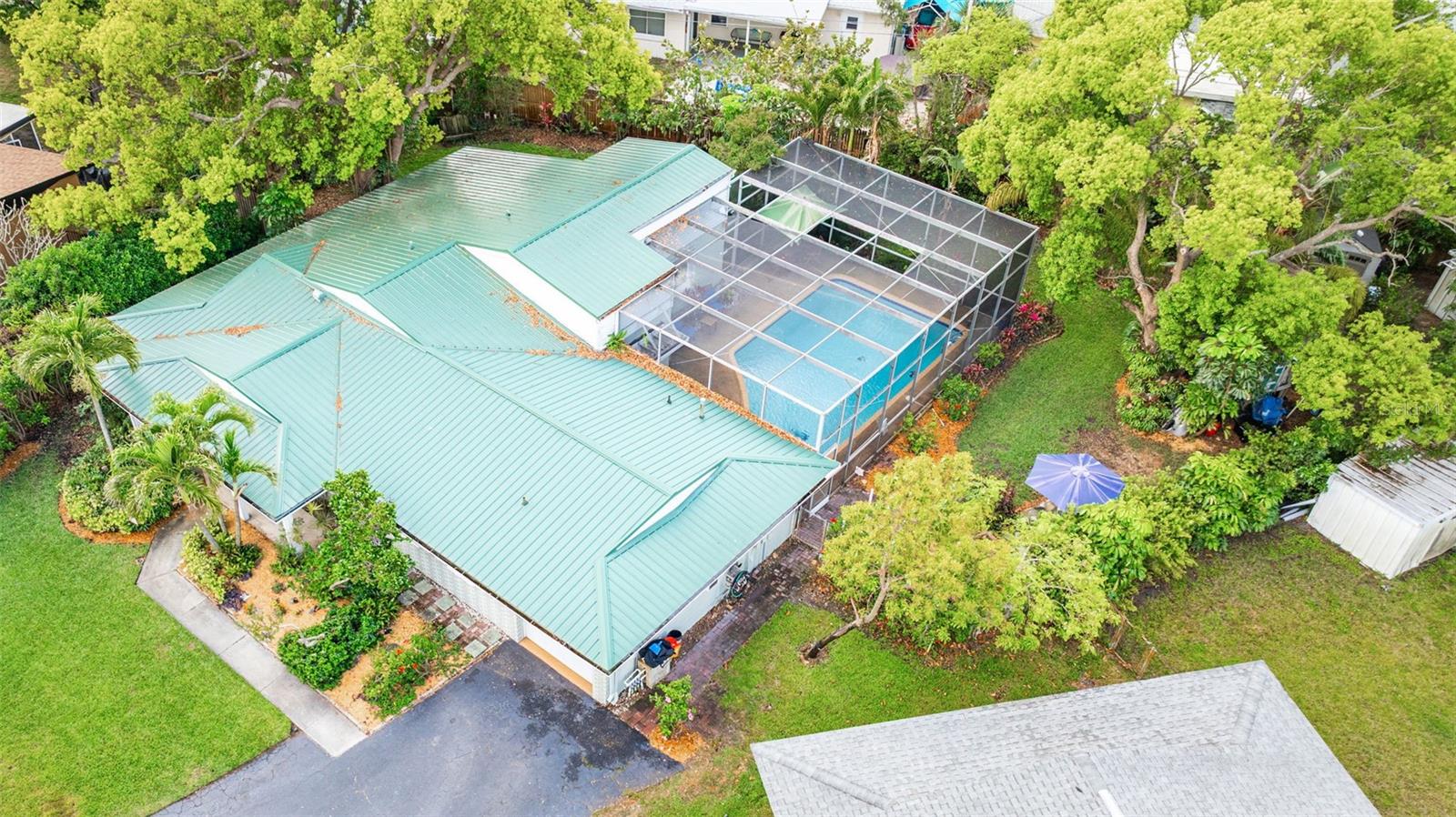 1572 84TH AVE N, ST PETERSBURG, FL, 33702