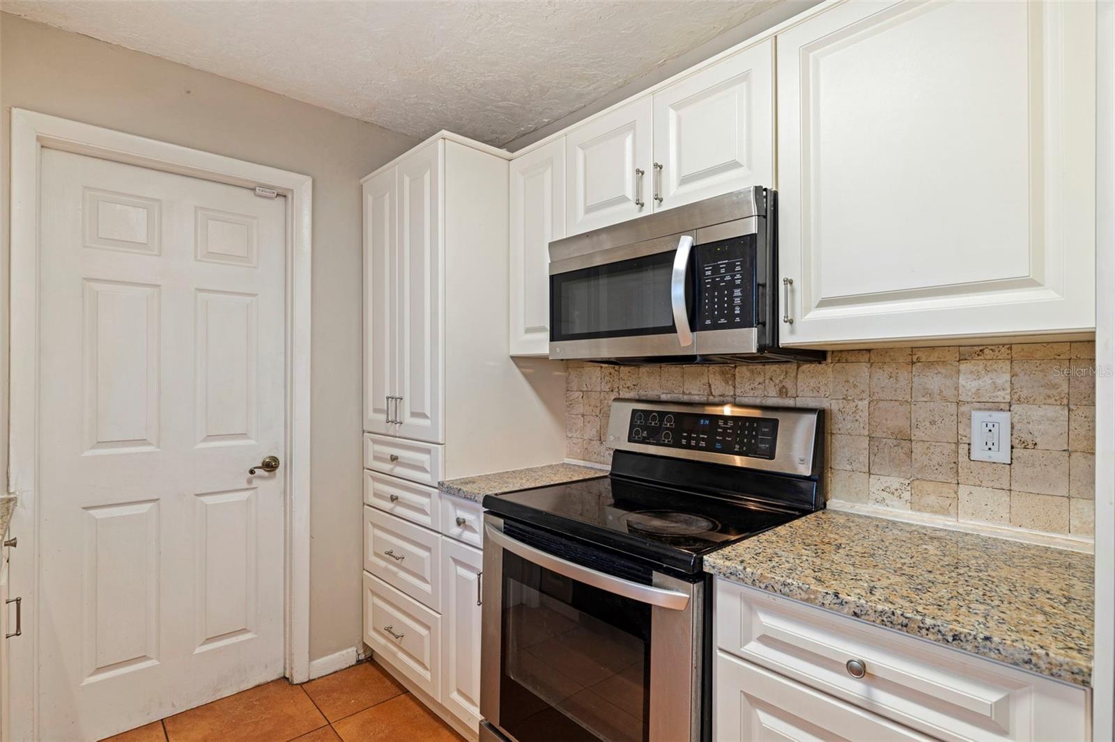 1572 84TH AVE N, ST PETERSBURG, FL, 33702