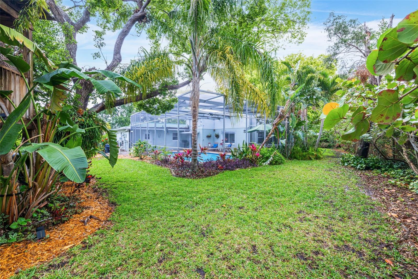 1572 84TH AVE N, ST PETERSBURG, FL, 33702