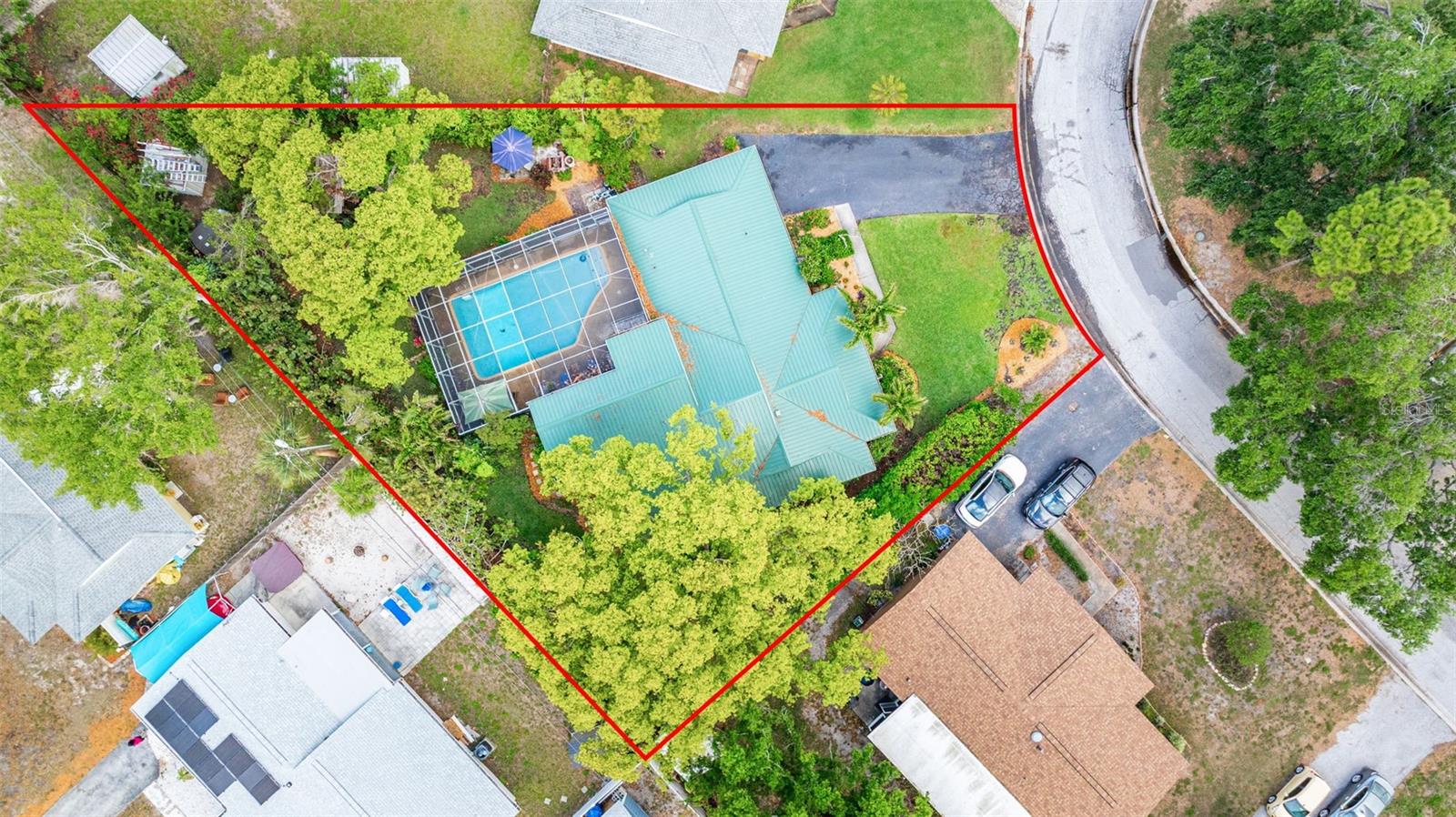 1572 84TH AVE N, ST PETERSBURG, FL, 33702