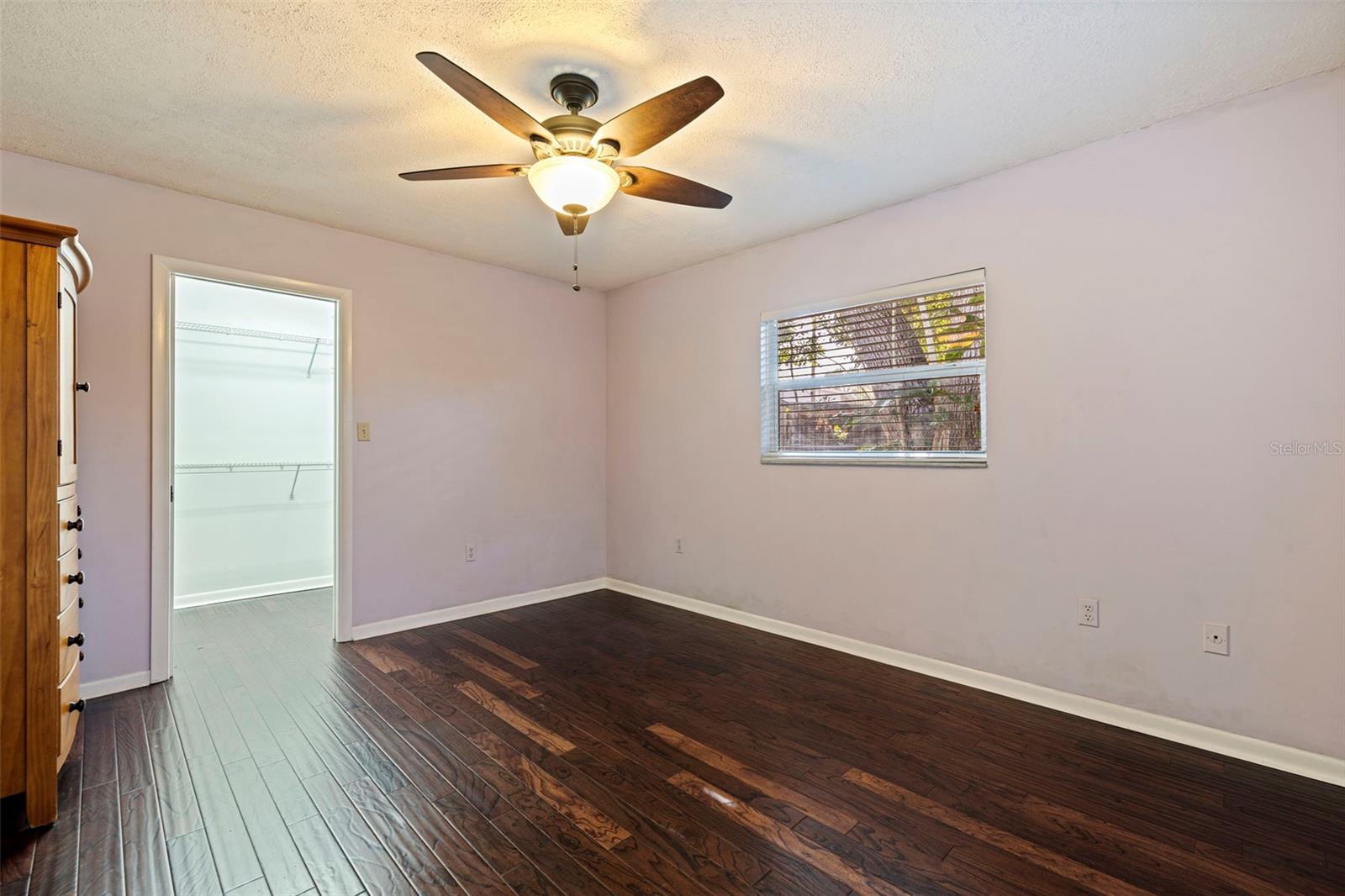 1572 84TH AVE N, ST PETERSBURG, FL, 33702