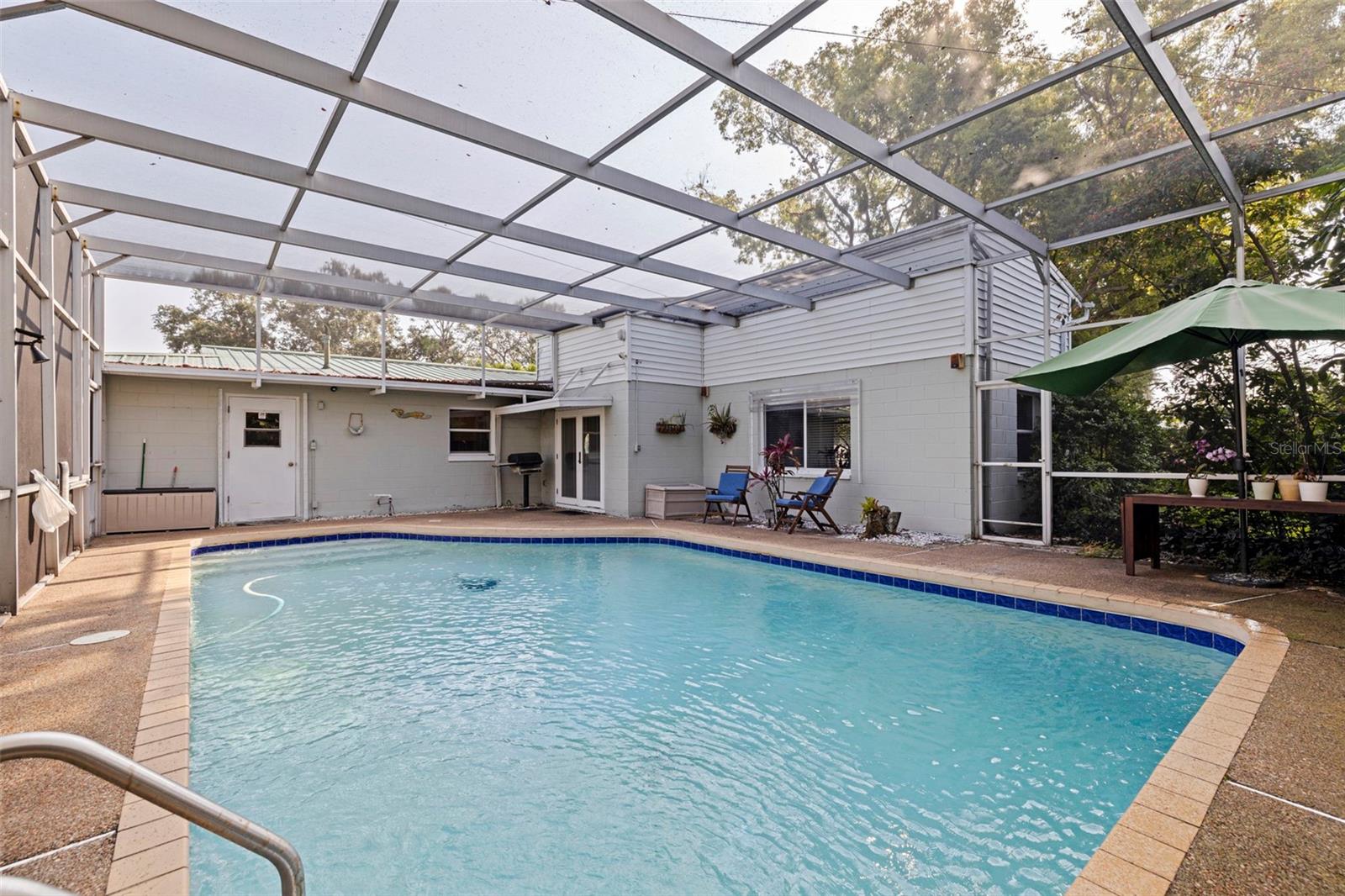 1572 84TH AVE N, ST PETERSBURG, FL, 33702